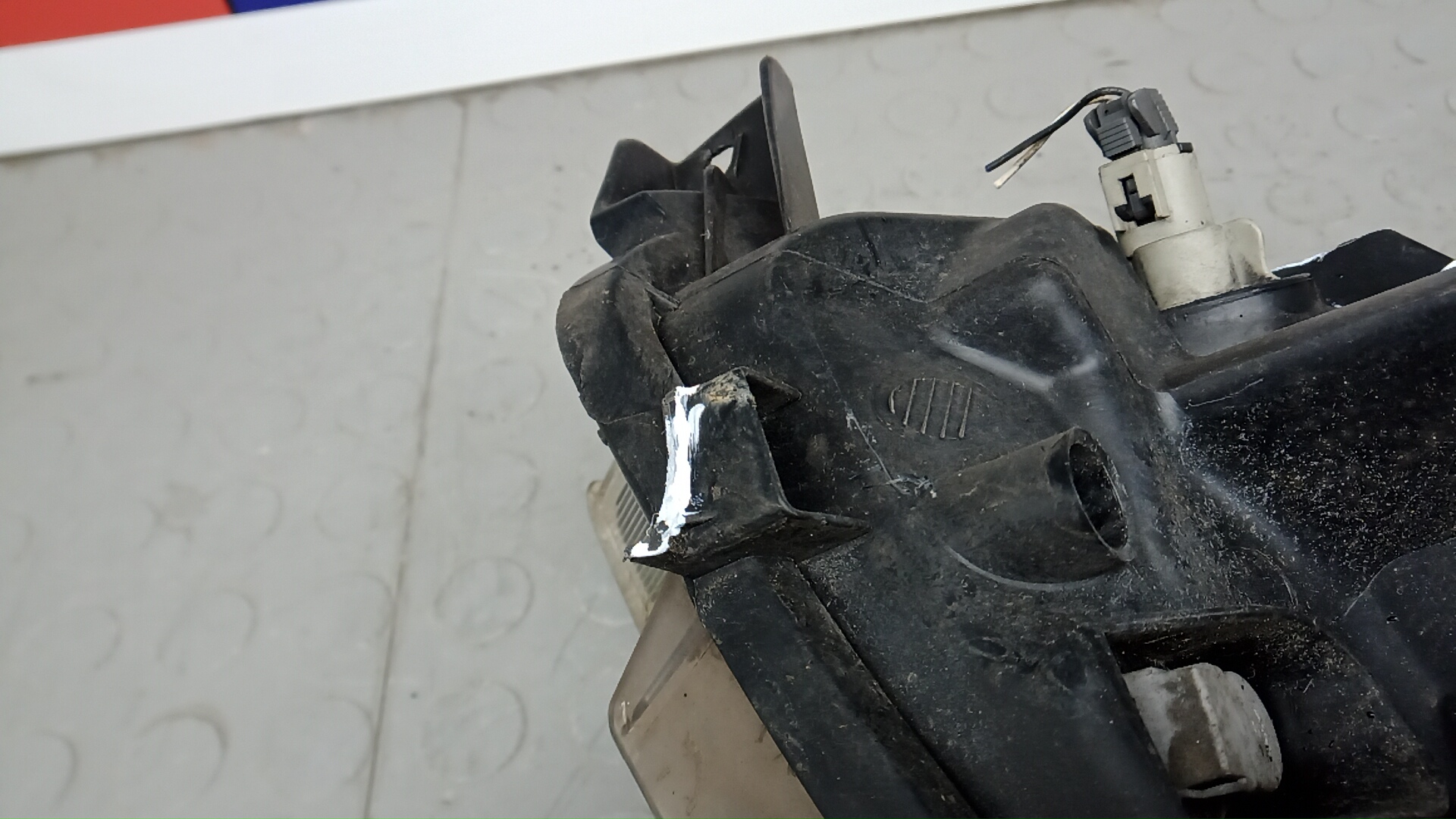 Фара правая