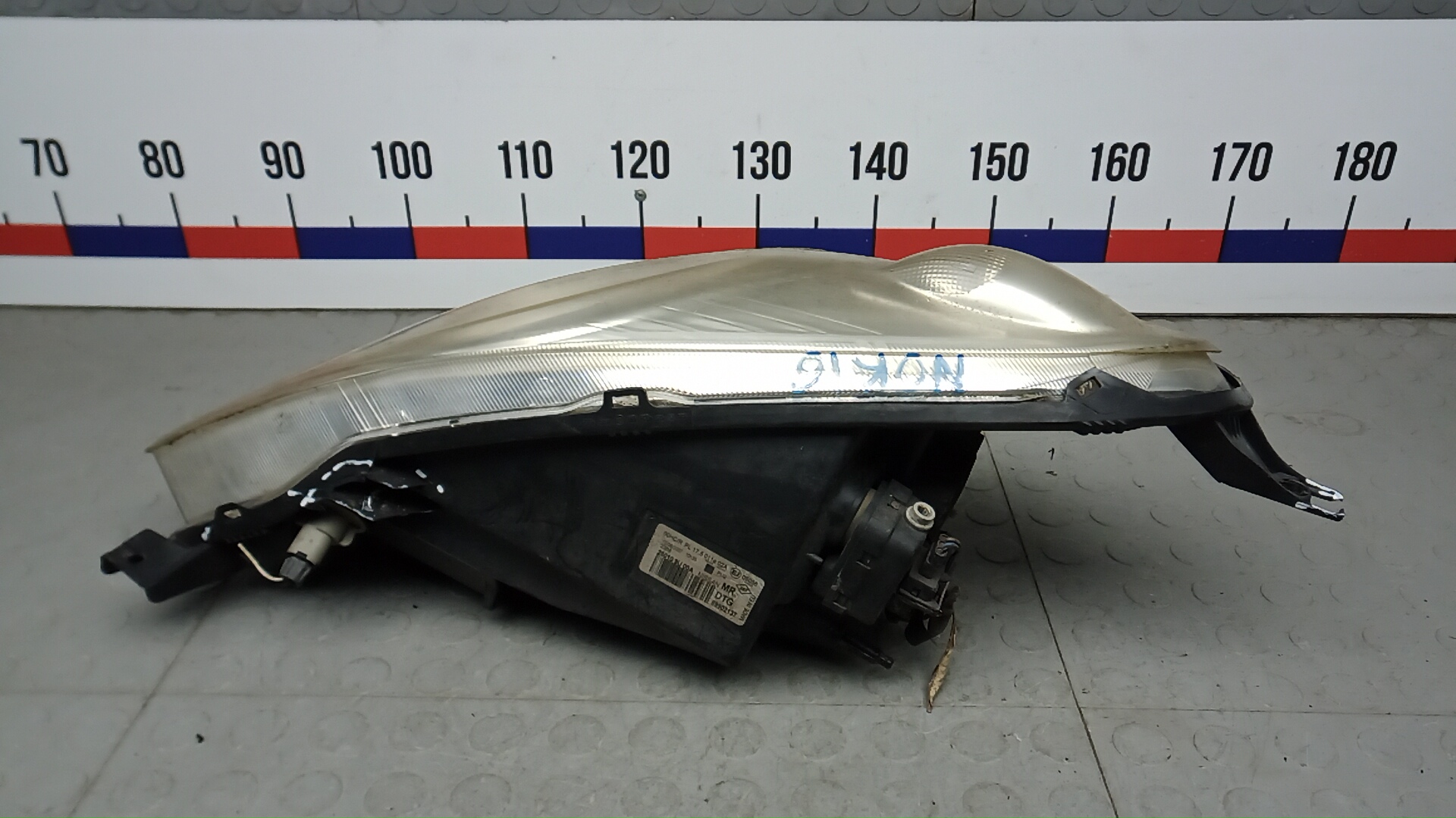 Фара правая