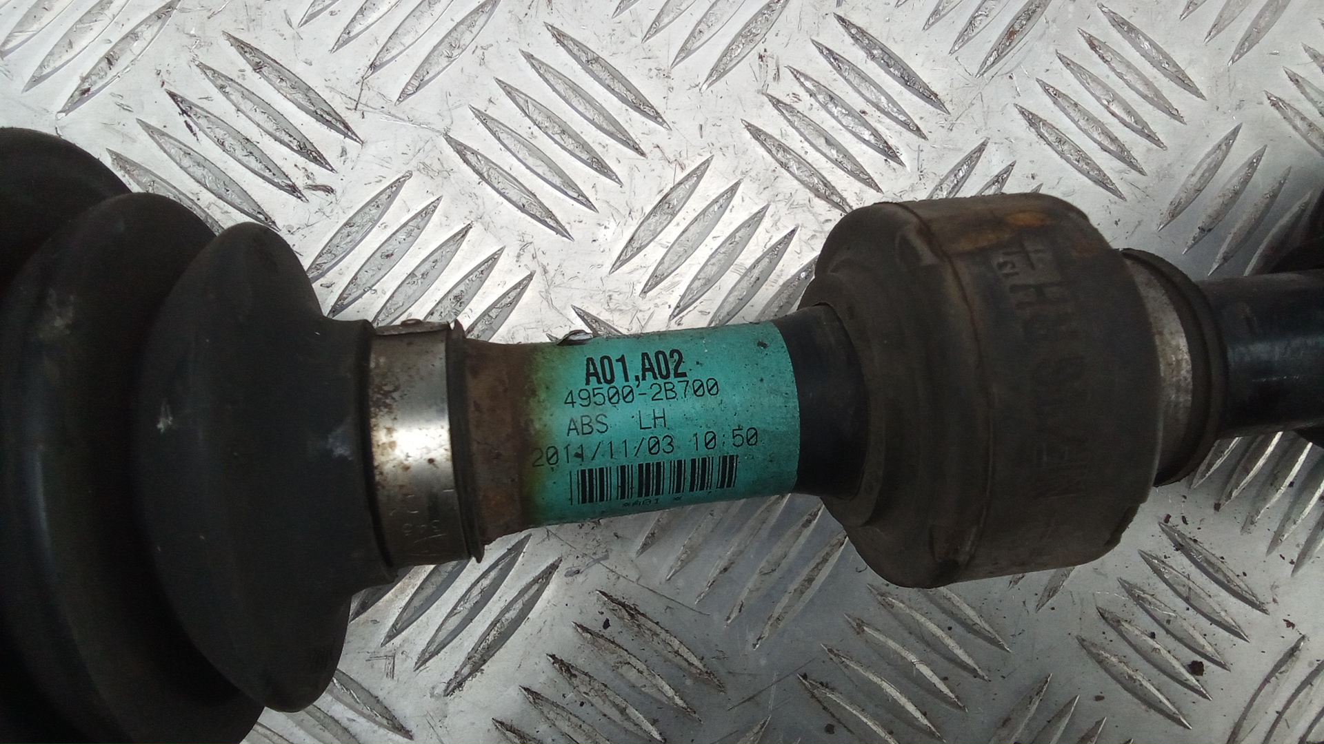 Полуось передняя левая