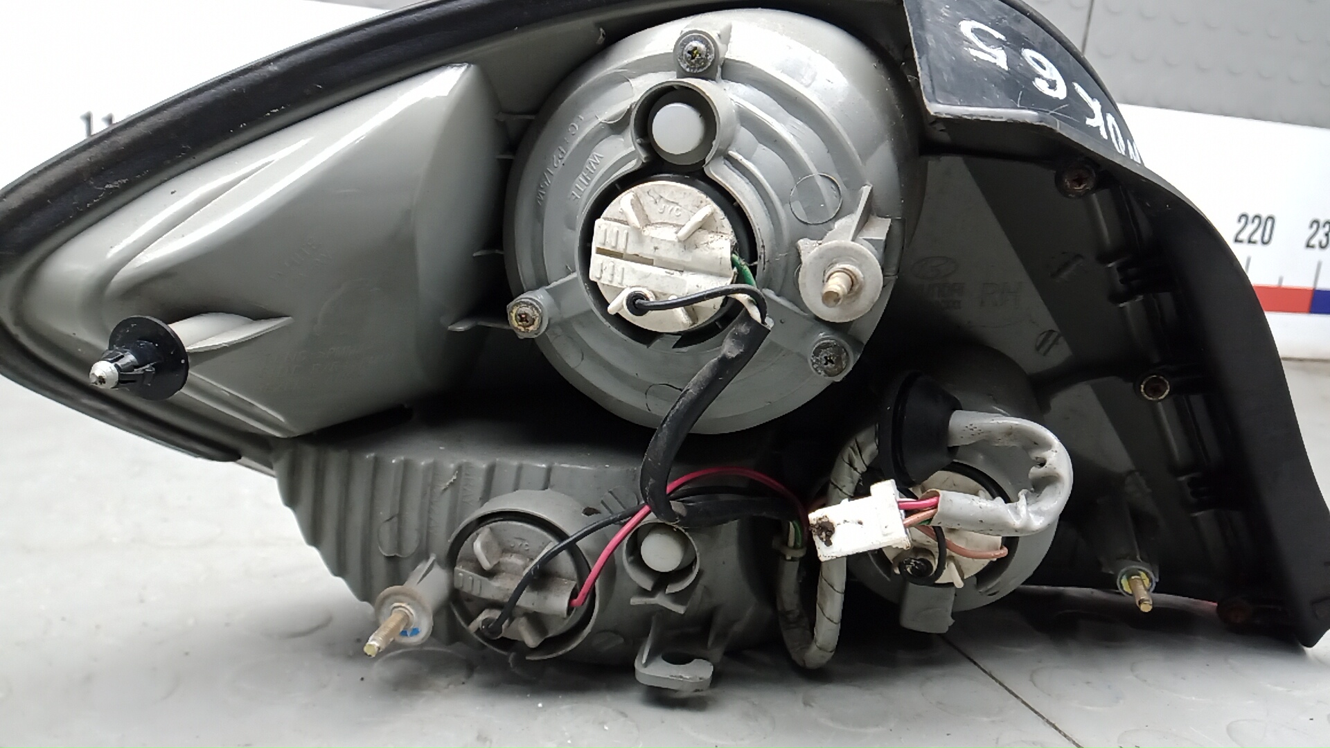 Фонарь задний правый