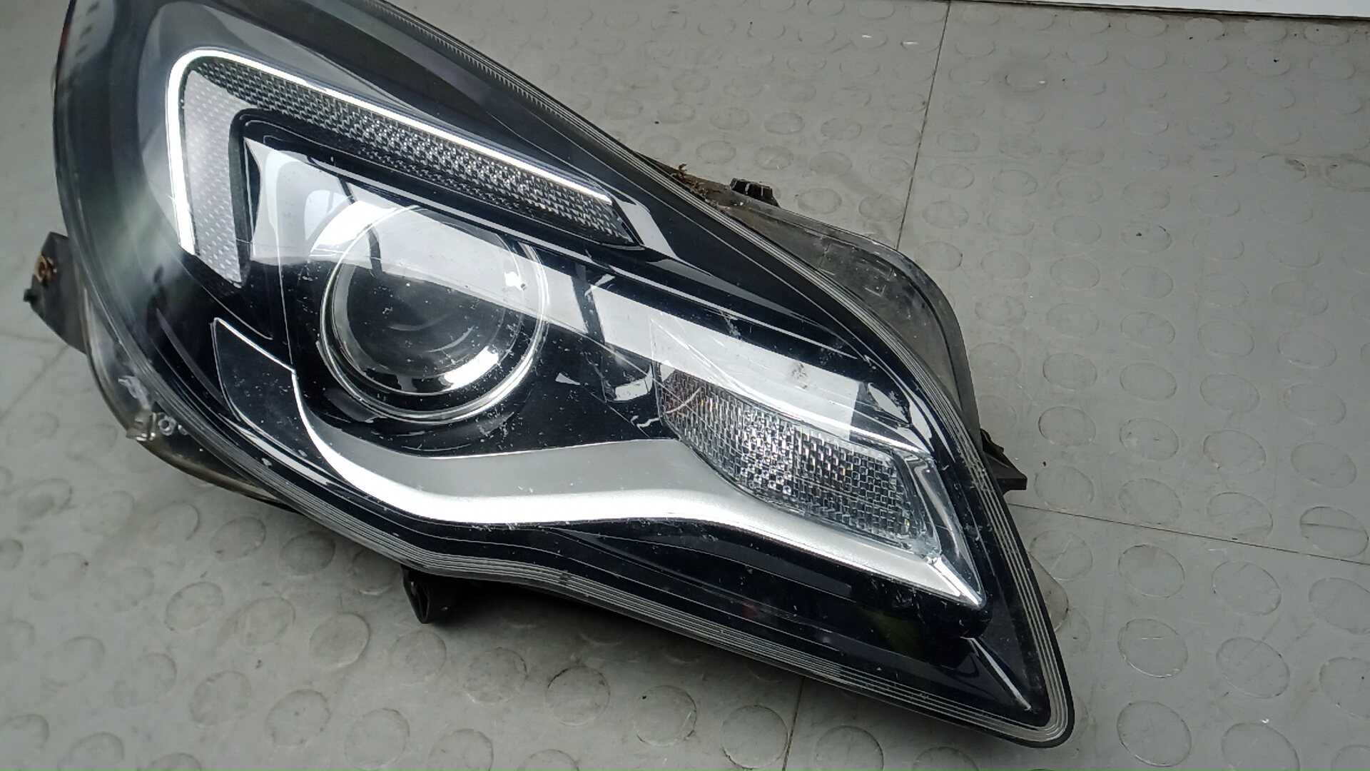 Фара правая