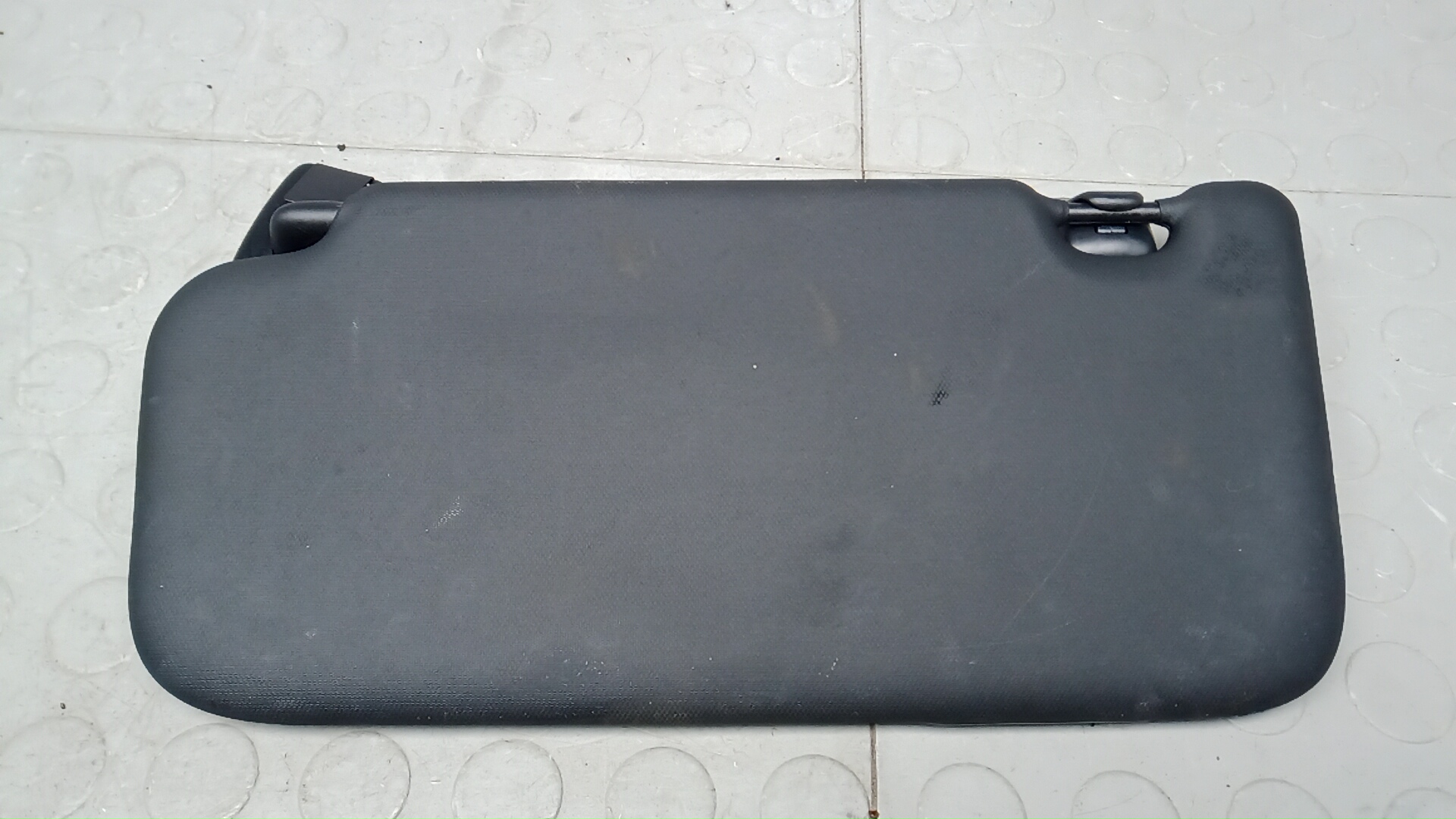 Козырек солнцезащитный