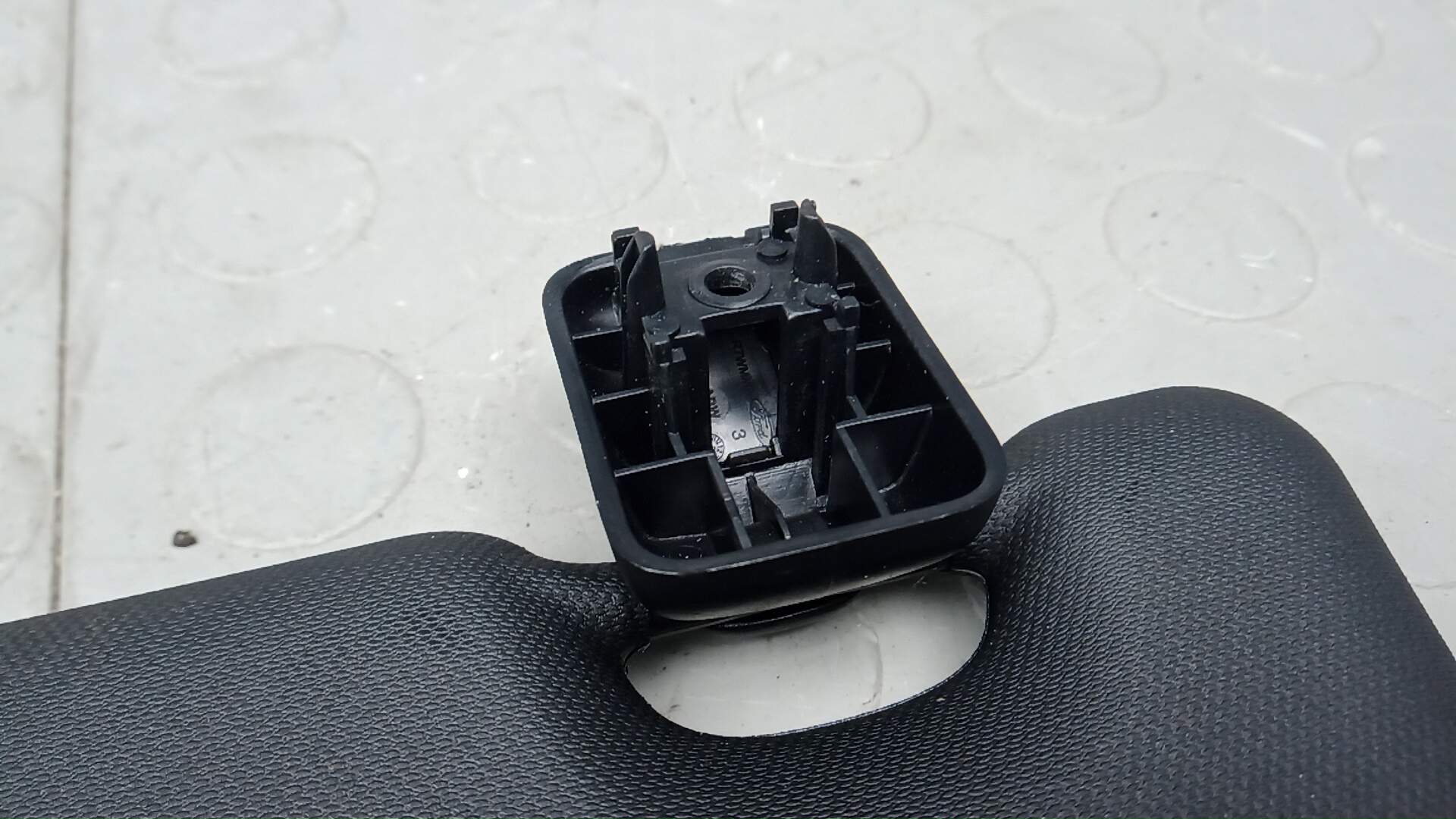 Козырек солнцезащитный