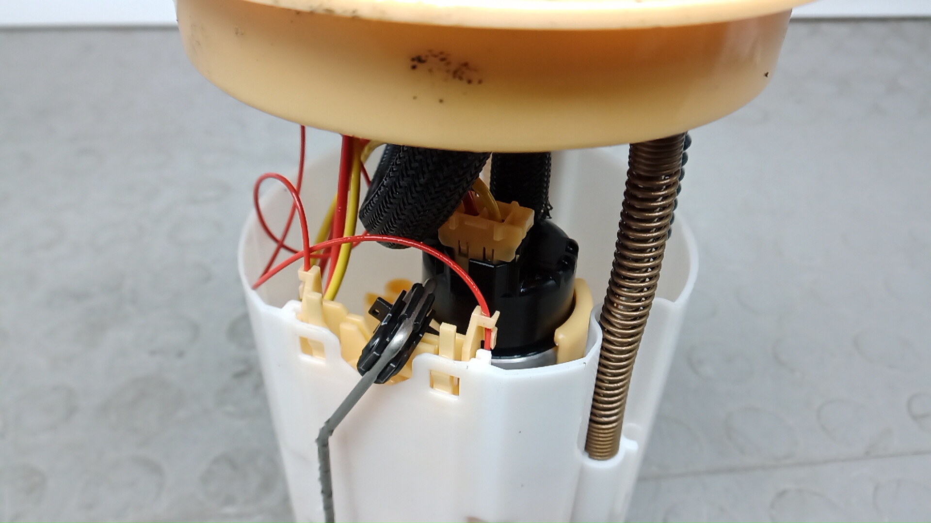 Насос топливный электрический