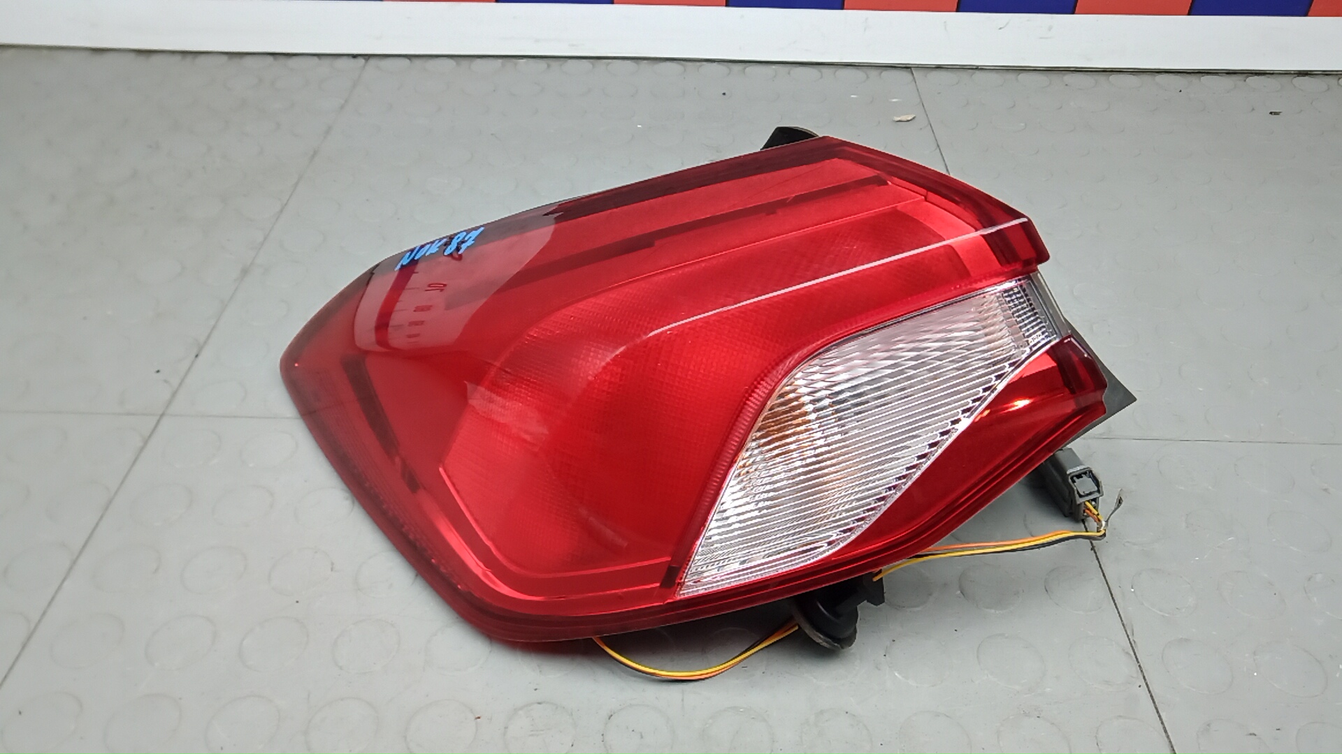 Фонарь задний левый