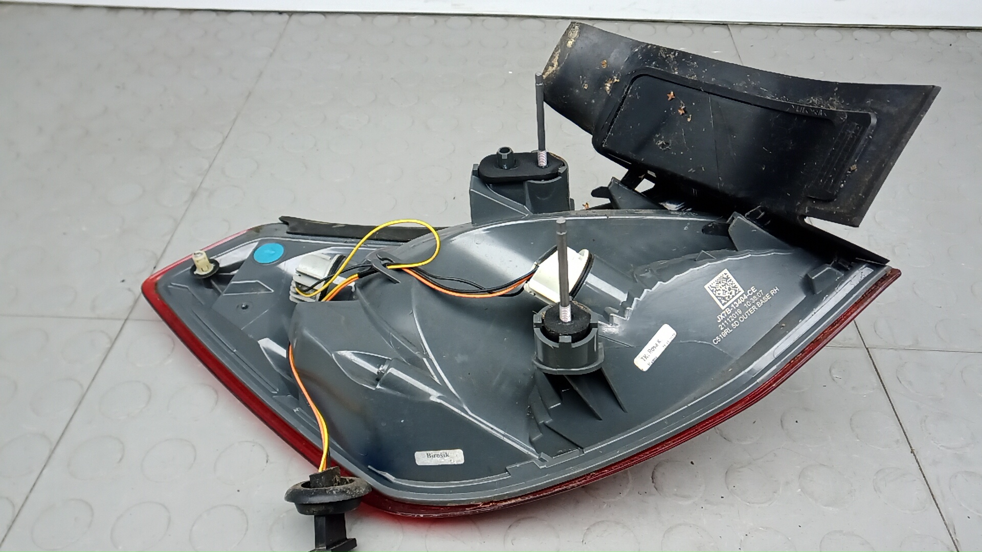 Фонарь задний правый