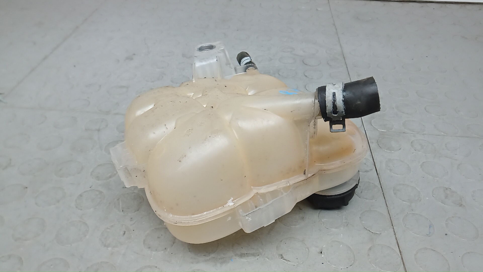 Бачок расширительный