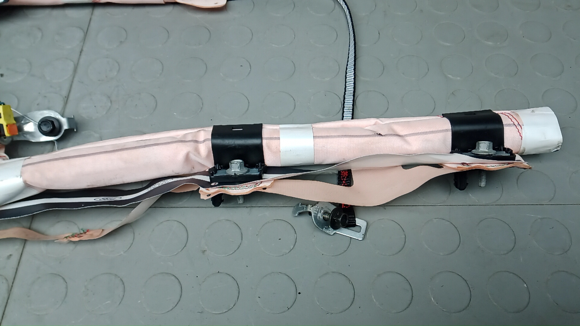 Подушка безопасности боковая (шторка)