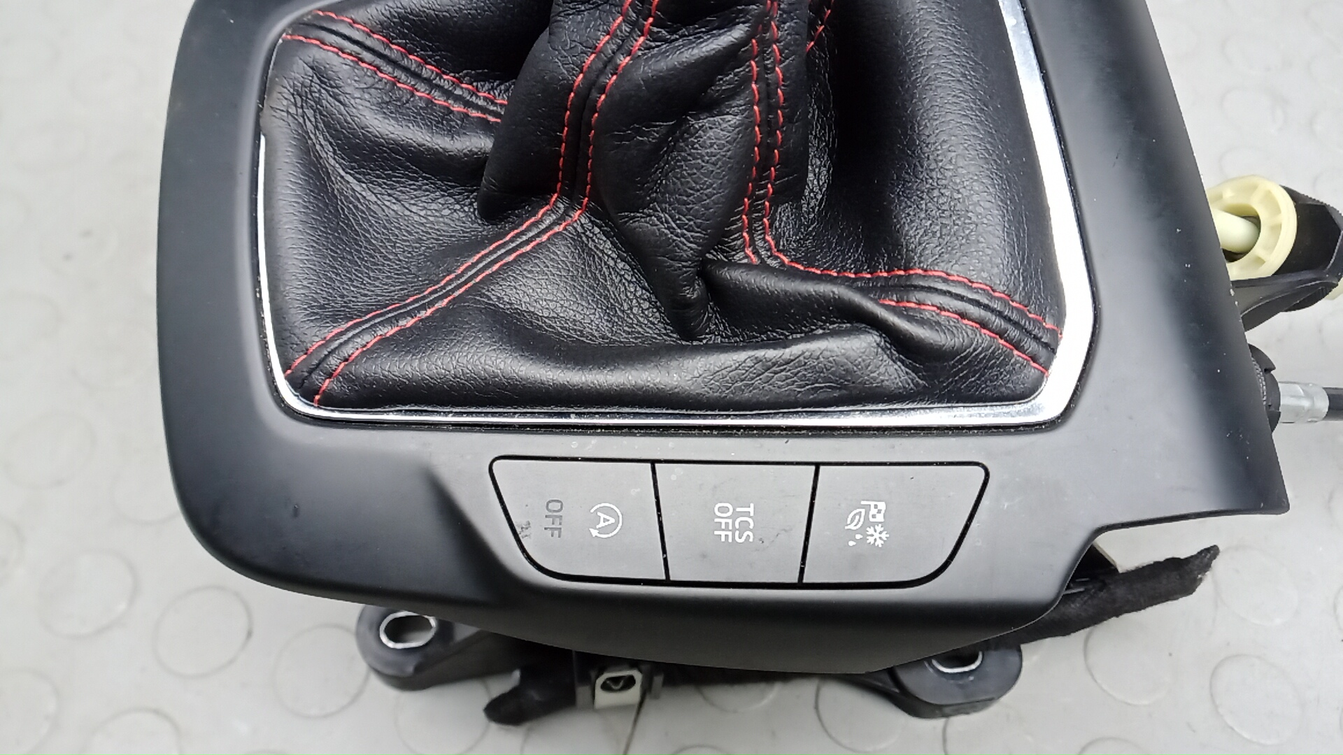 Кулиса МКПП / АКПП