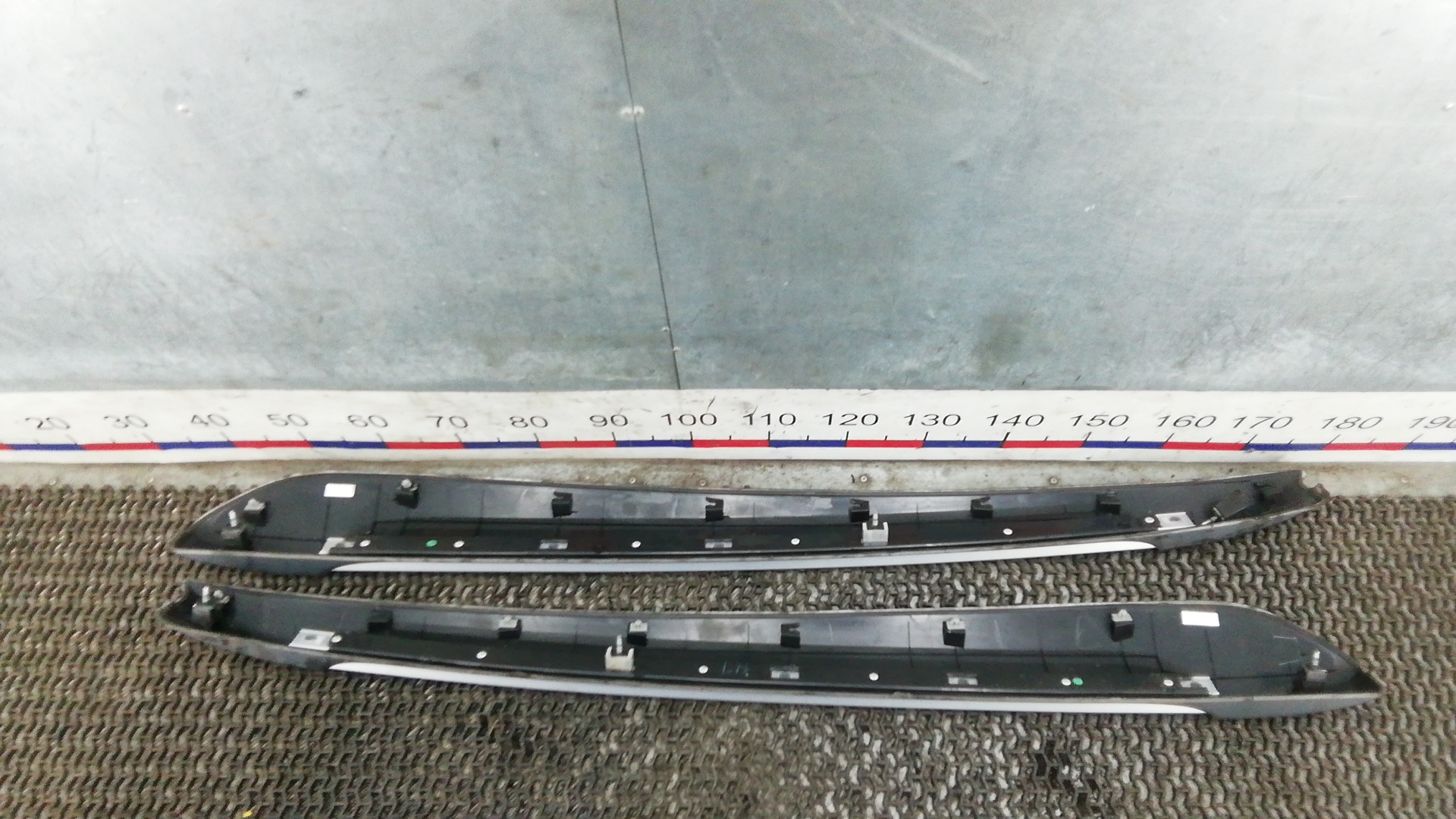 Рейлинги (релинг) к-кт (планки на крышу)