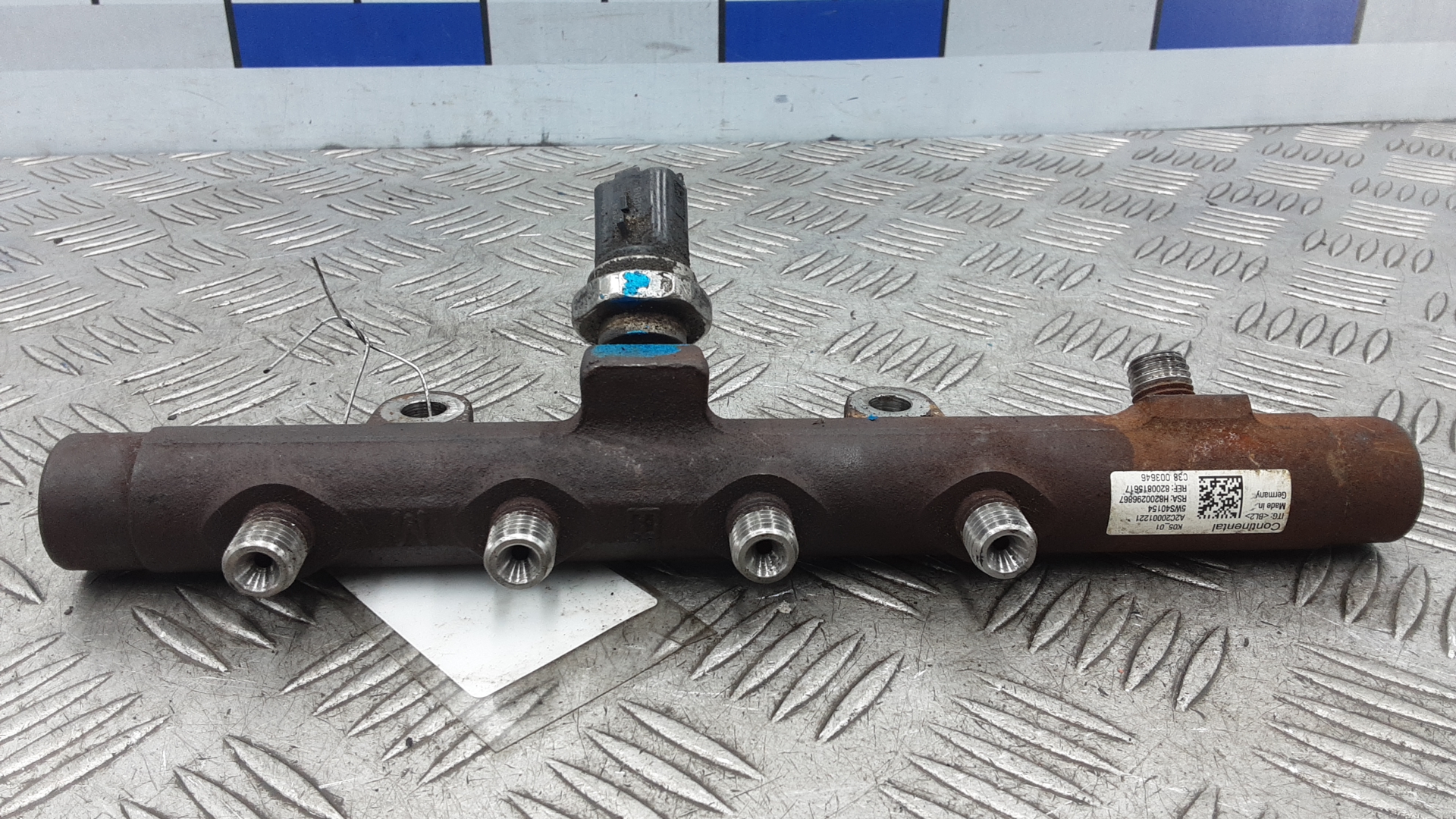 Рейка топливная (рампа)