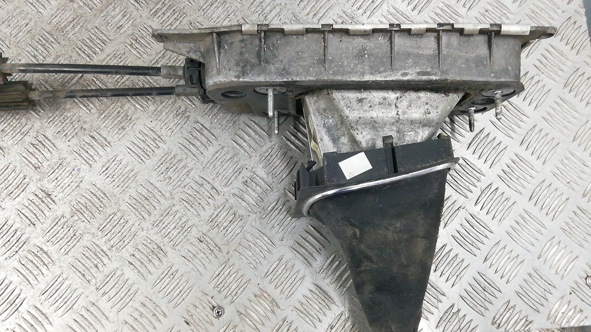 Кулиса МКПП / АКПП