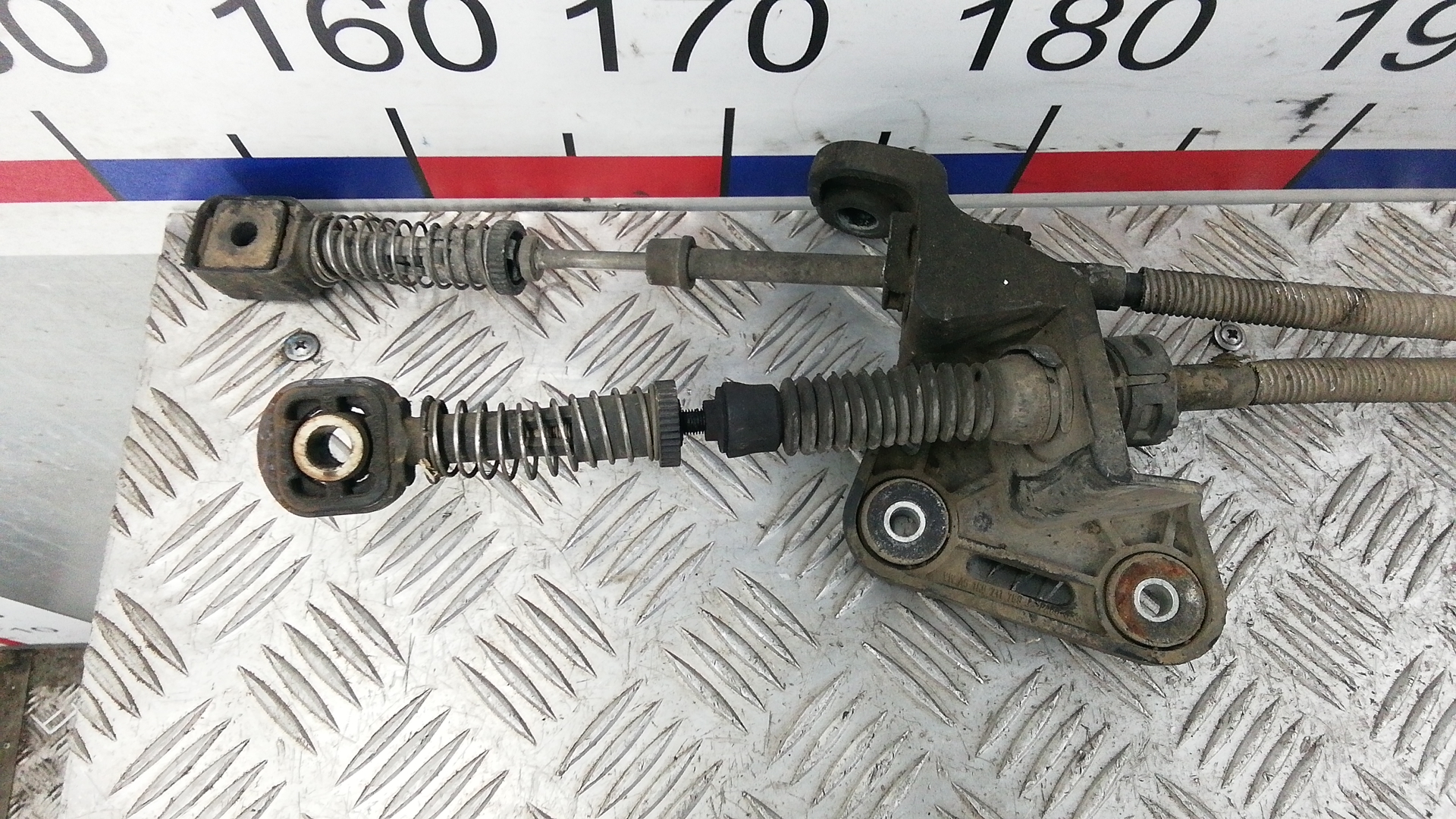 Кулиса МКПП / АКПП