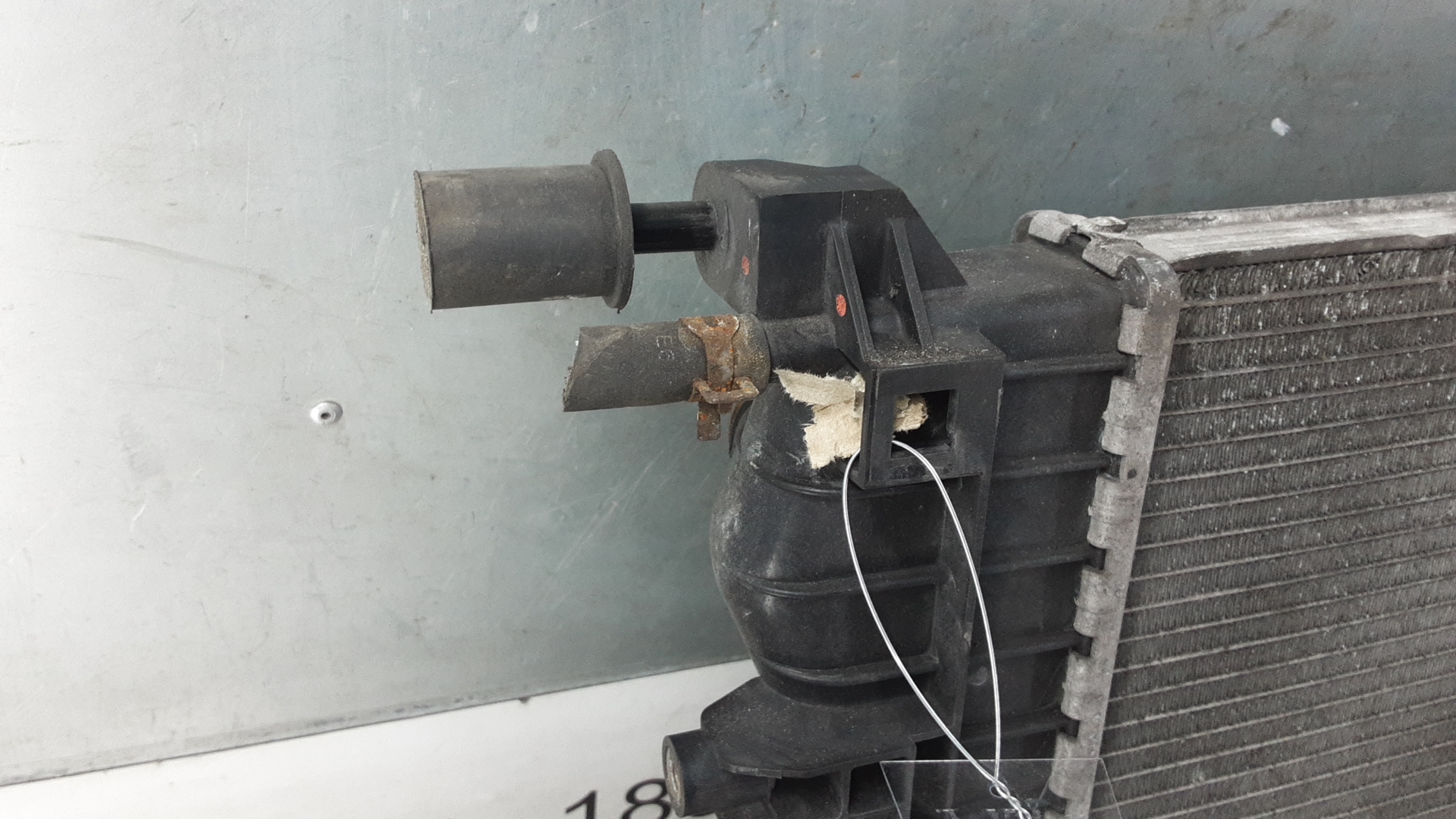 Радиатор охлаждения двигателя основной