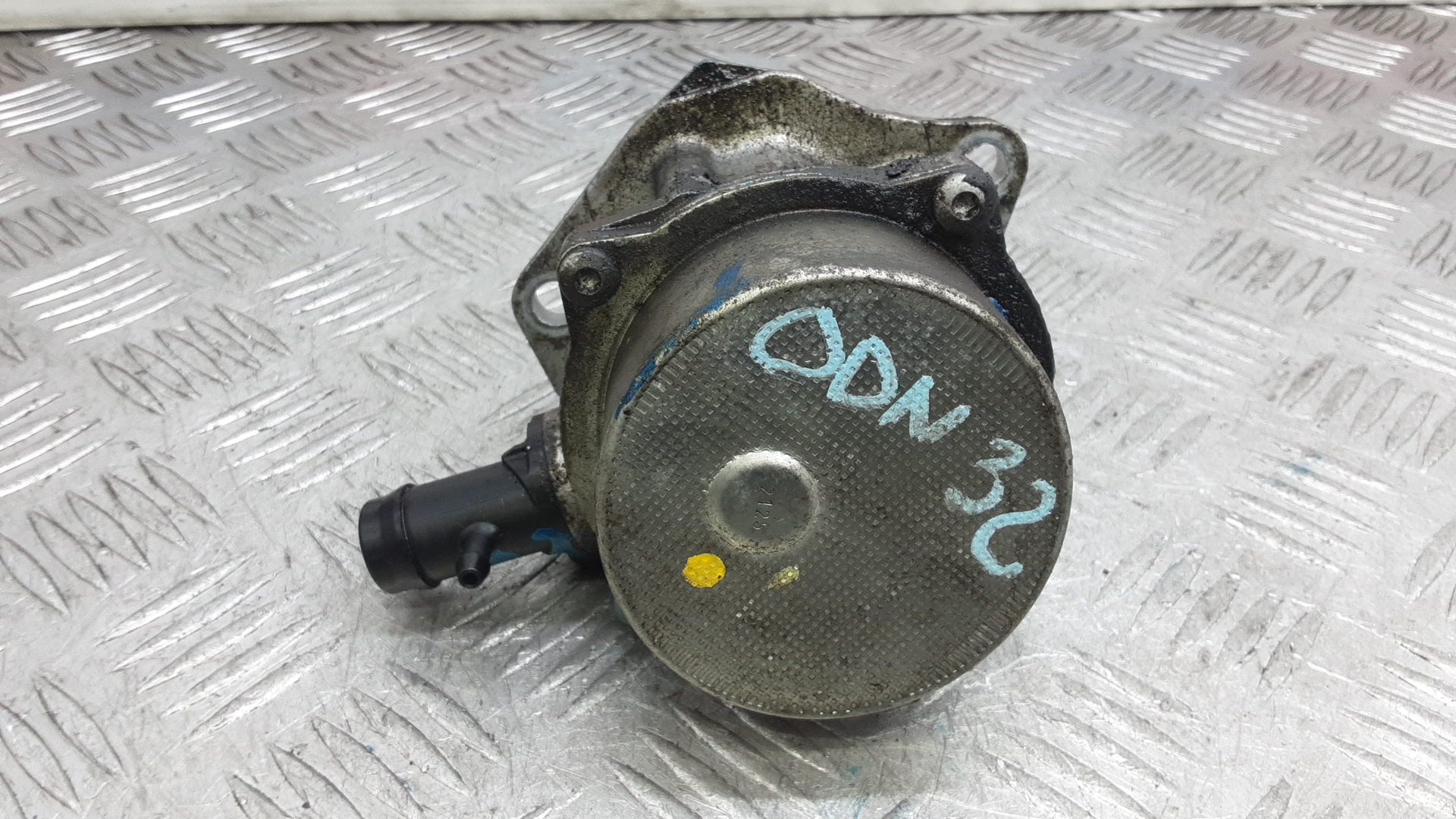 Насос вакуумный