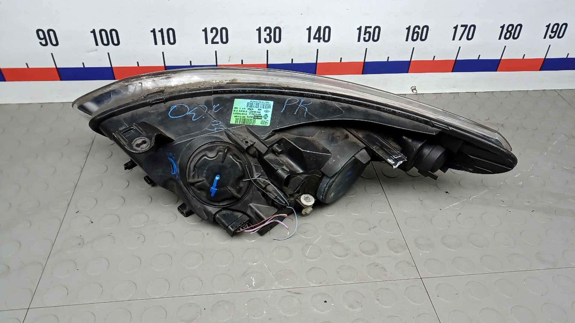 Фара правая