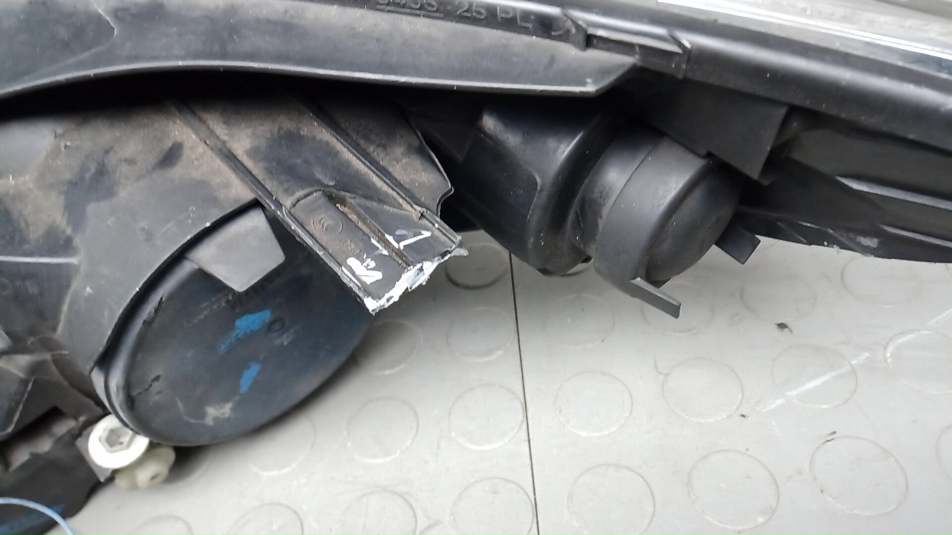 Фара правая