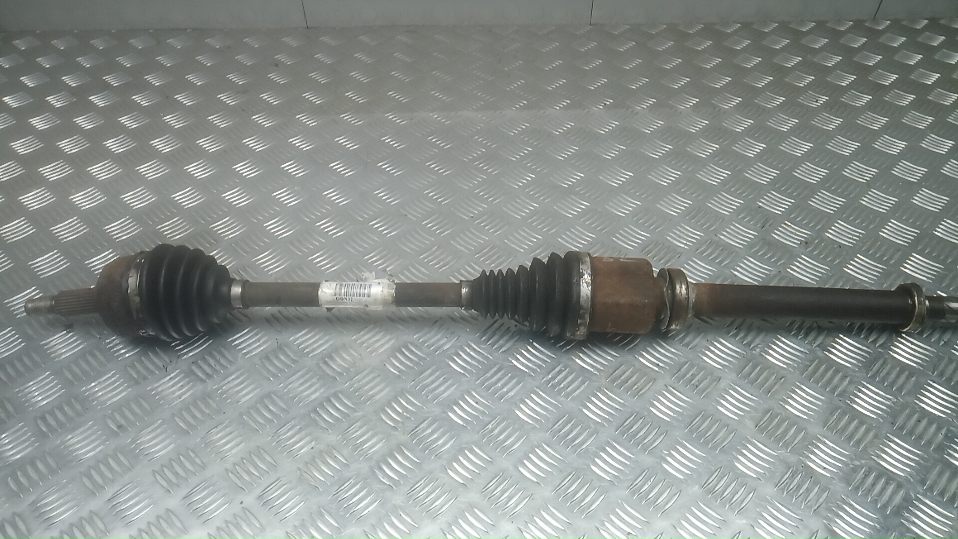 Полуось передняя правая