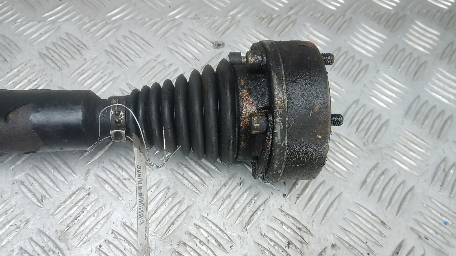 Полуось передняя правая