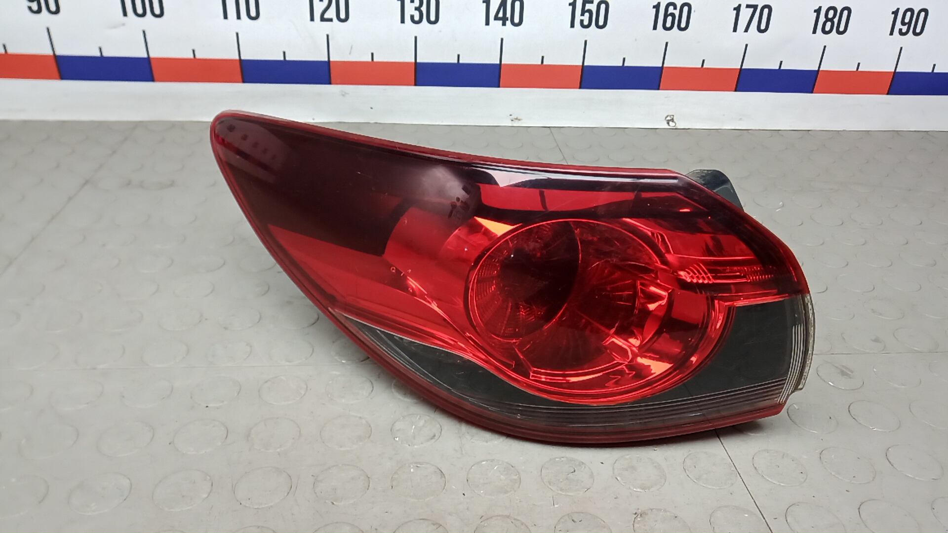 Фонарь задний левый