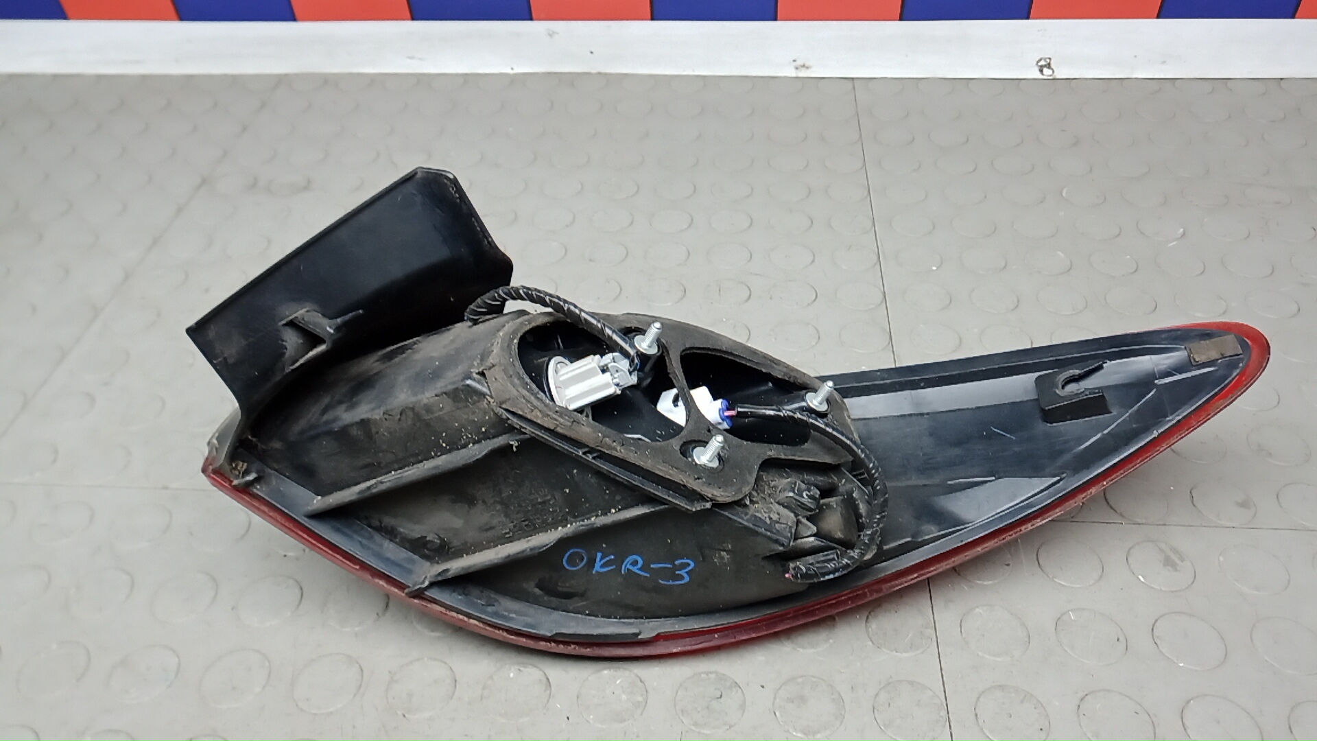 Фонарь задний левый