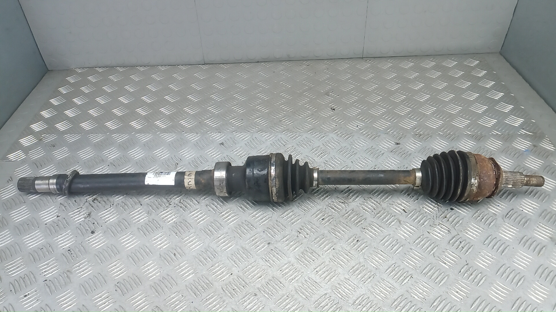 Полуось передняя правая