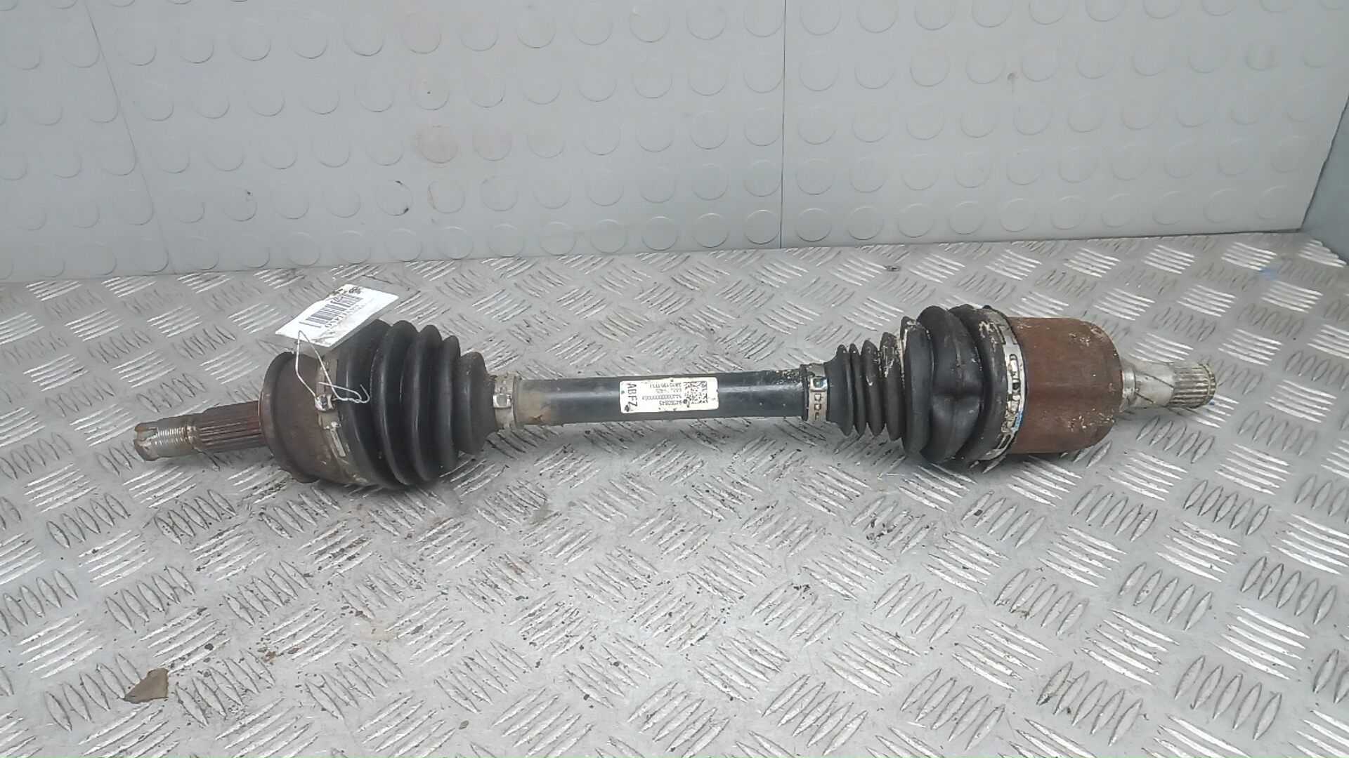 Полуось передняя левая