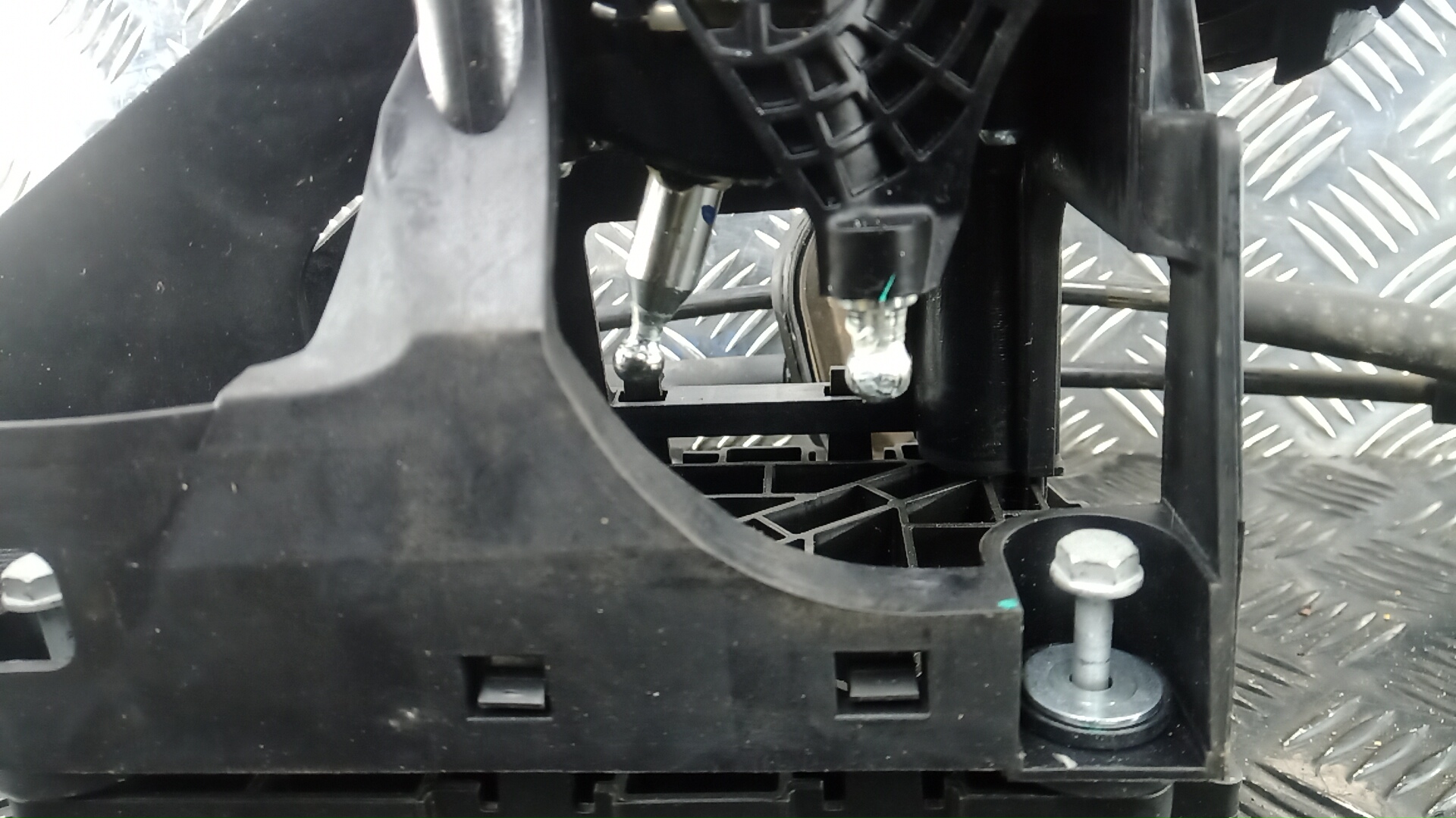 Кулиса МКПП / АКПП