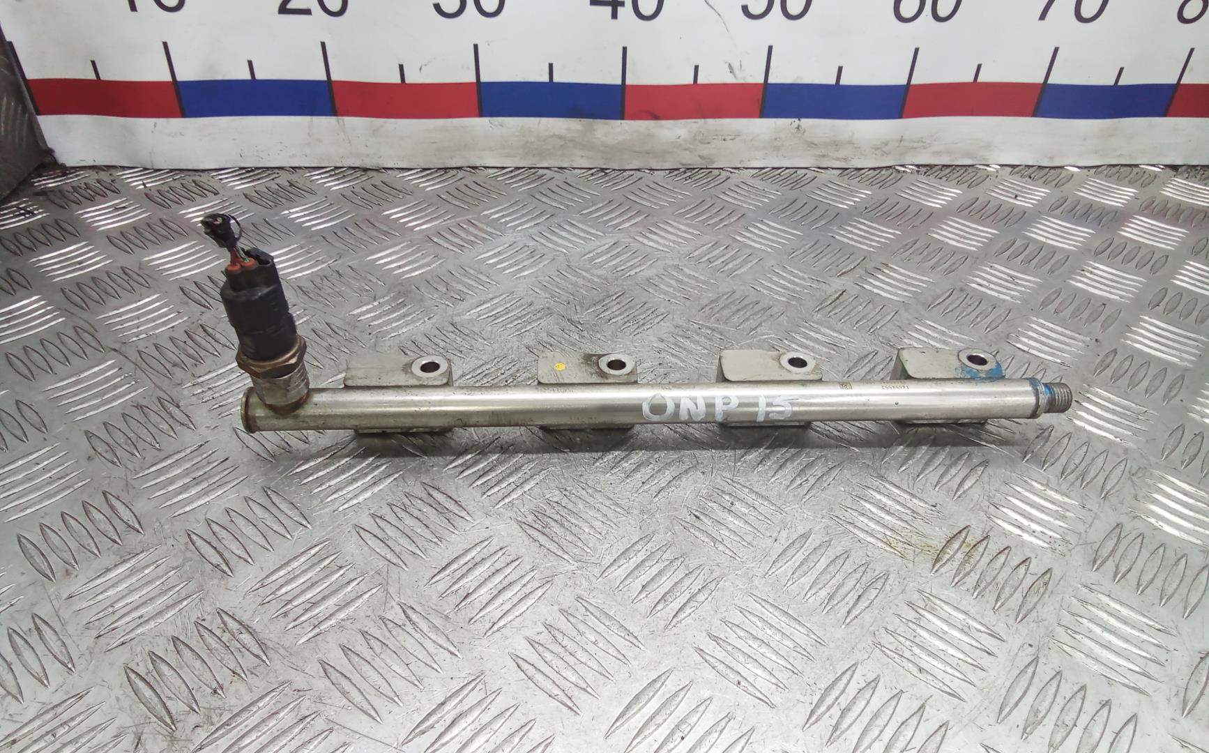 Рейка топливная (рампа)