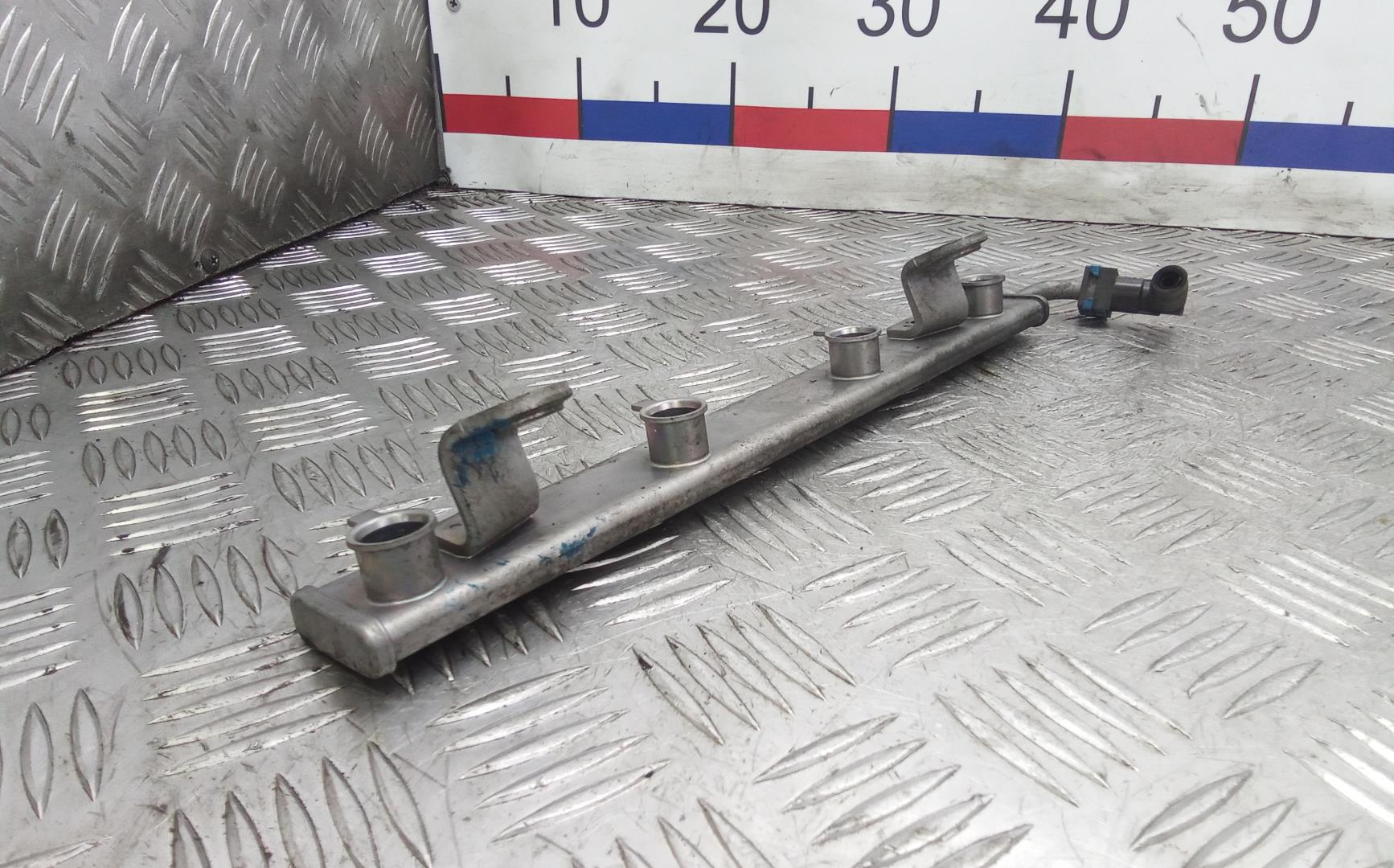 Рейка топливная (рампа)