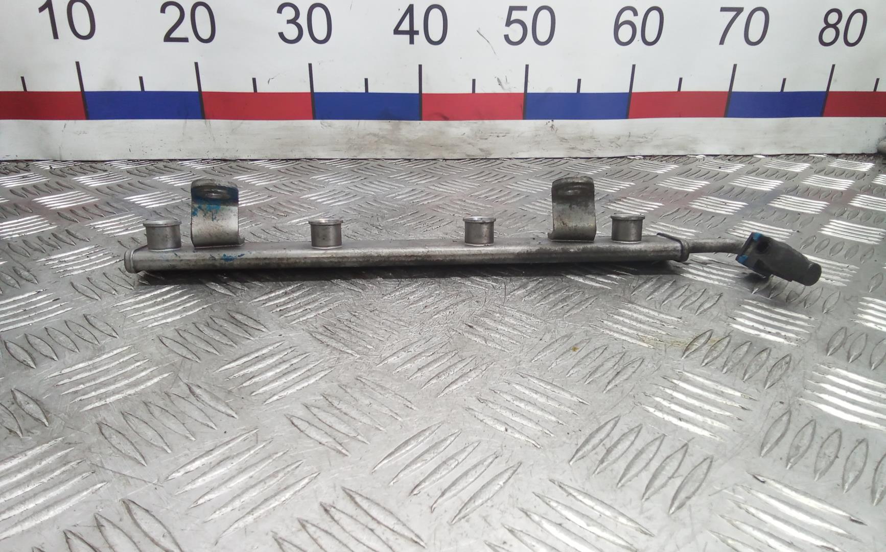 Рейка топливная (рампа)