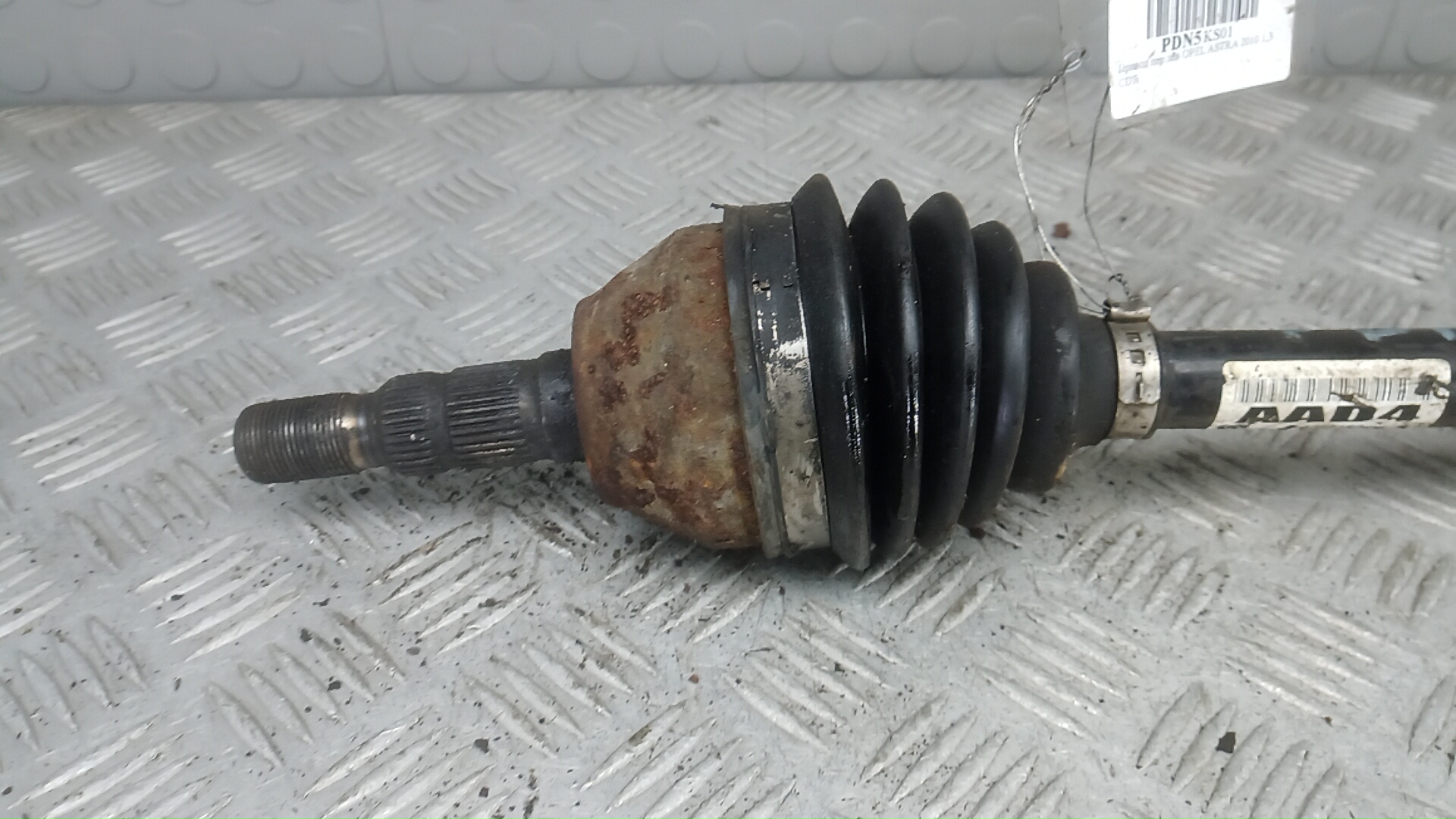 Полуось передняя левая