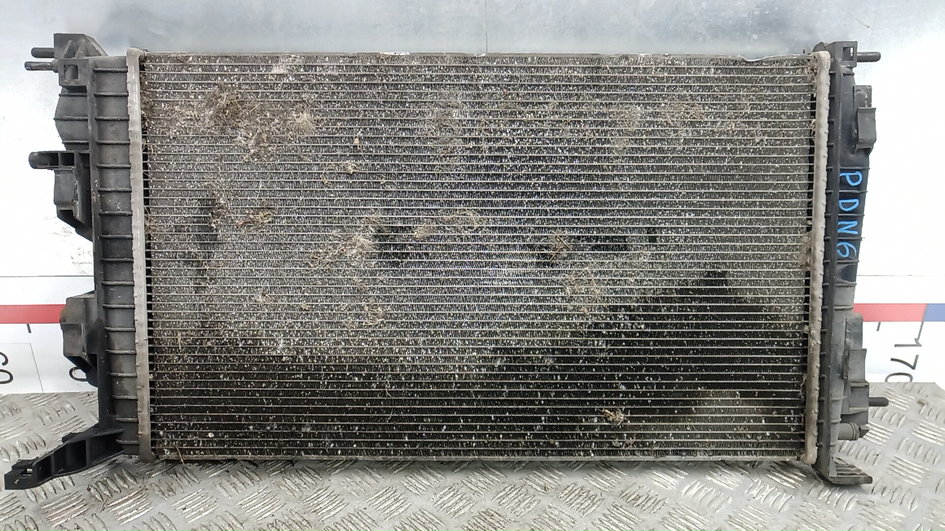 Радиатор охлаждения двигателя основной