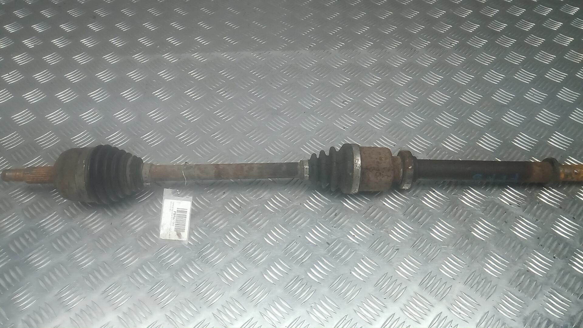 Полуось передняя правая