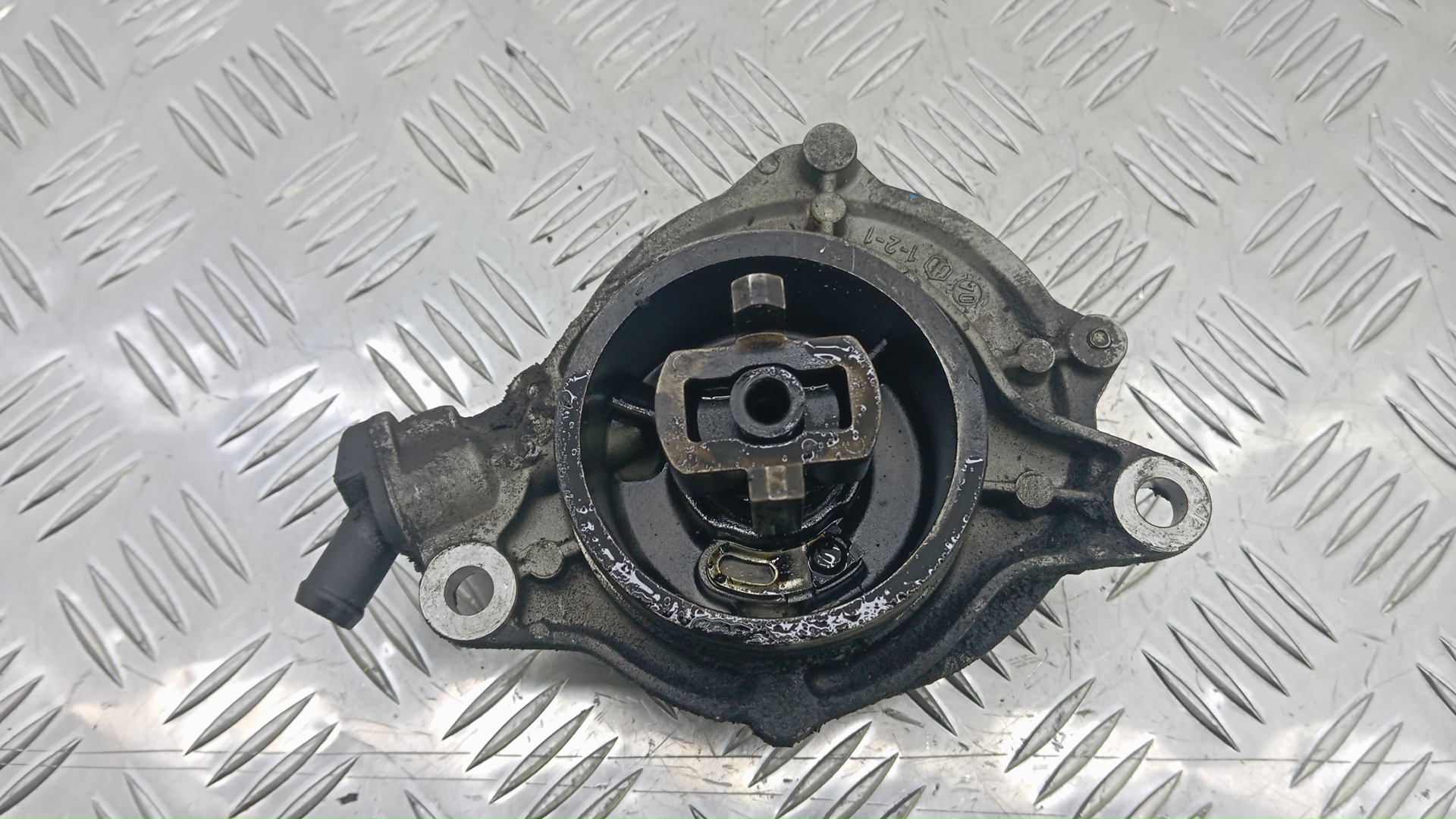 Насос вакуумный