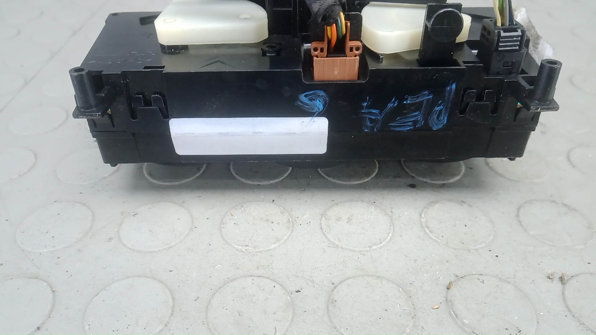 Блок управления климатической установкой