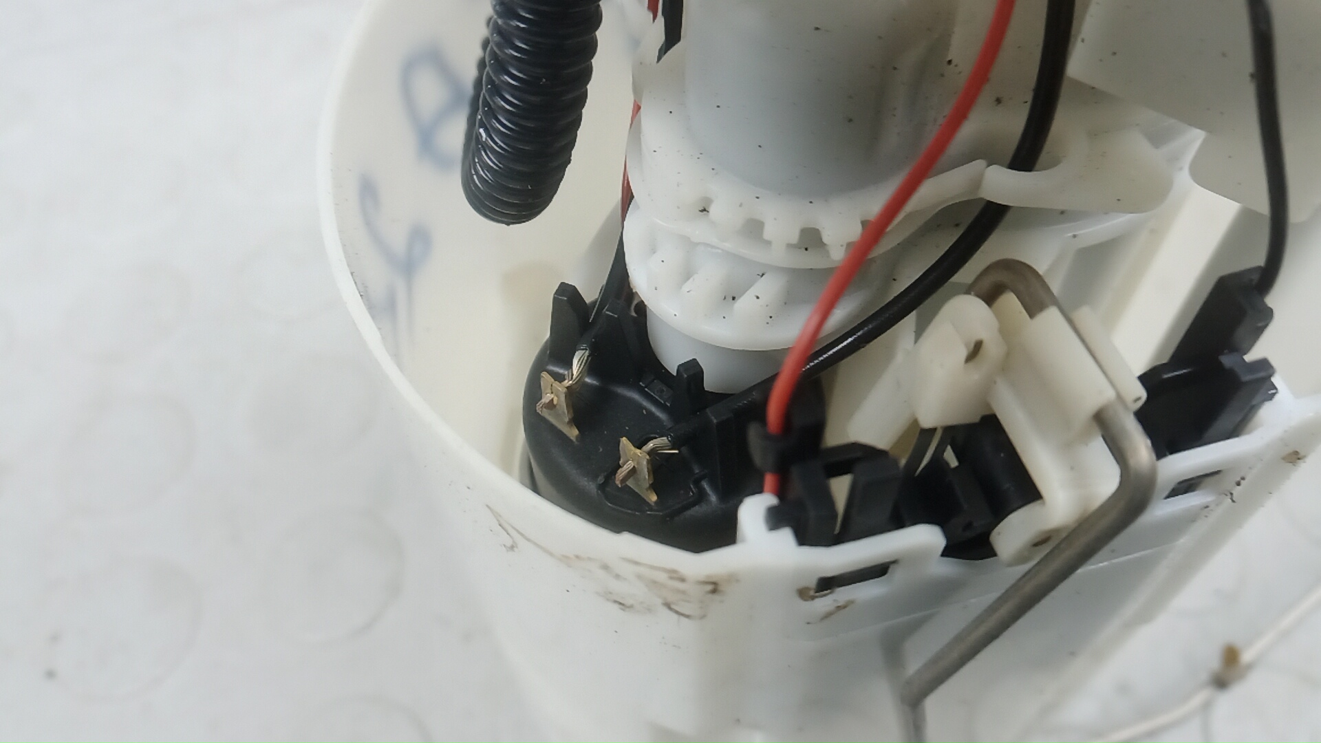 Насос топливный электрический