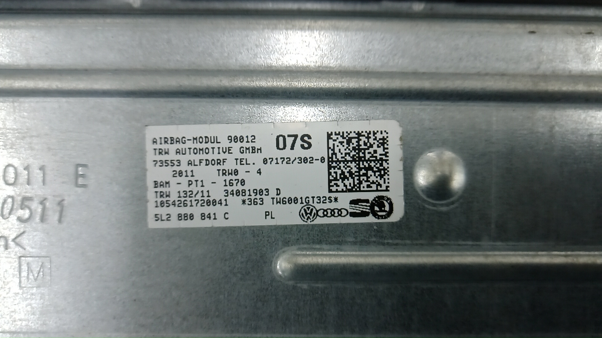 Подушка безопасности пассажирская (в торпедо)