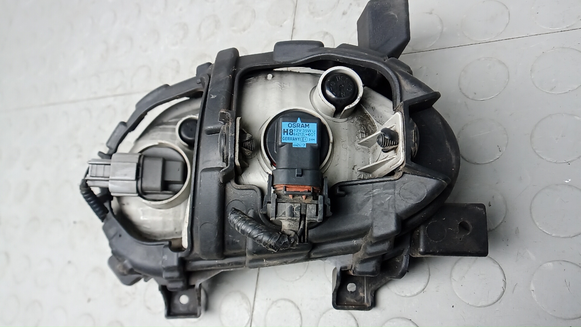 Фара правая