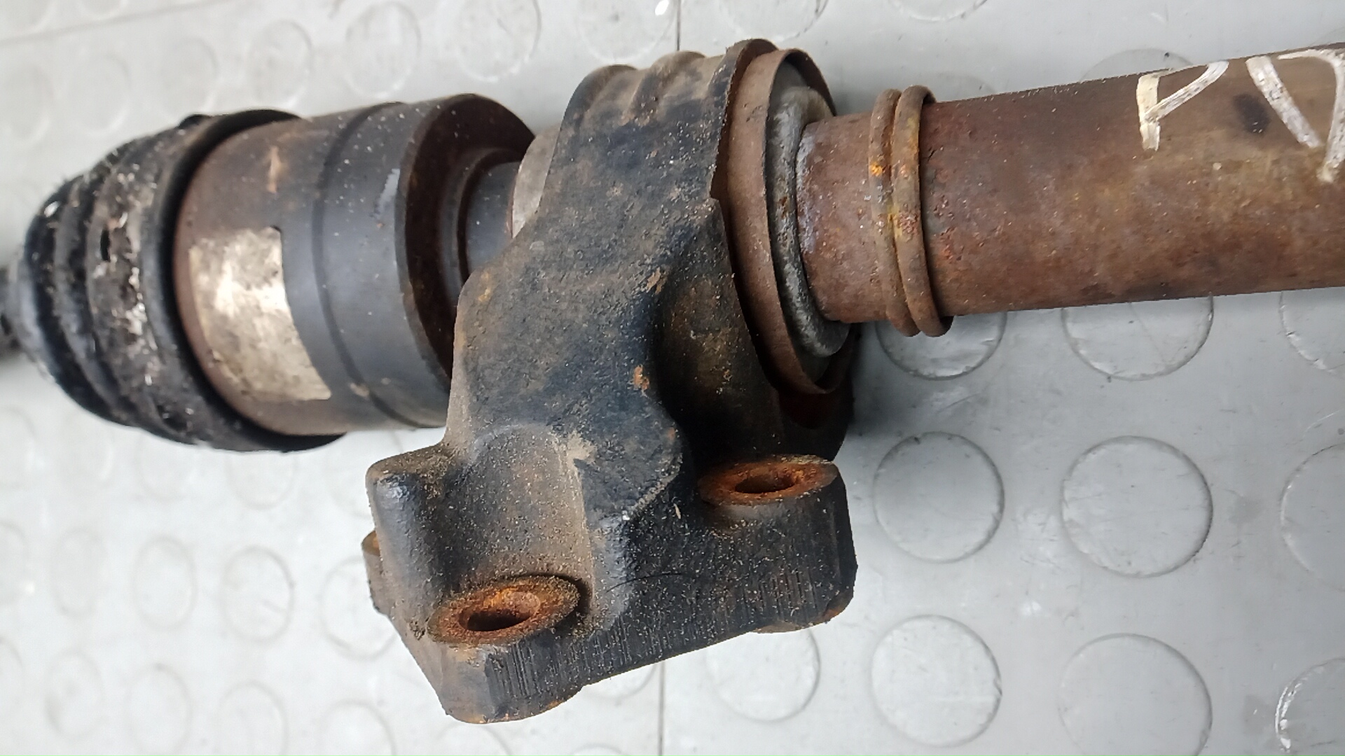 Полуось передняя правая