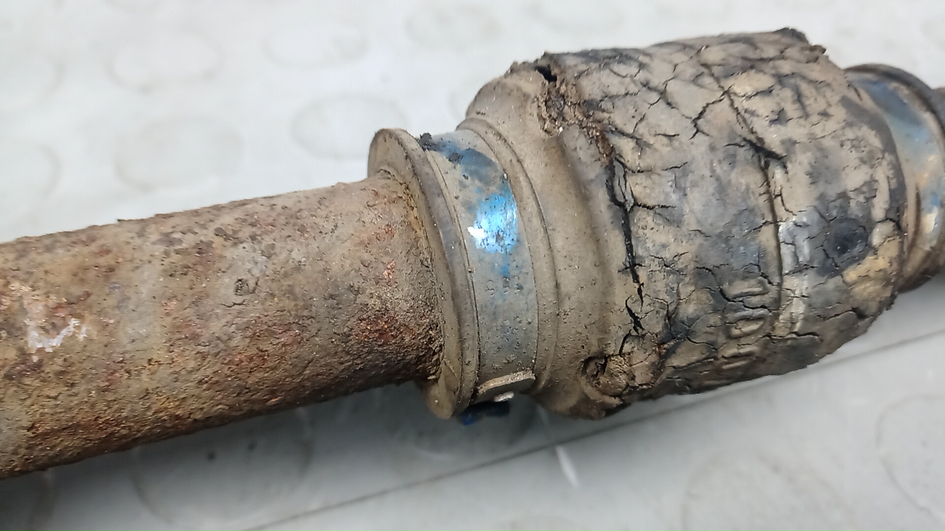 Полуось передняя правая