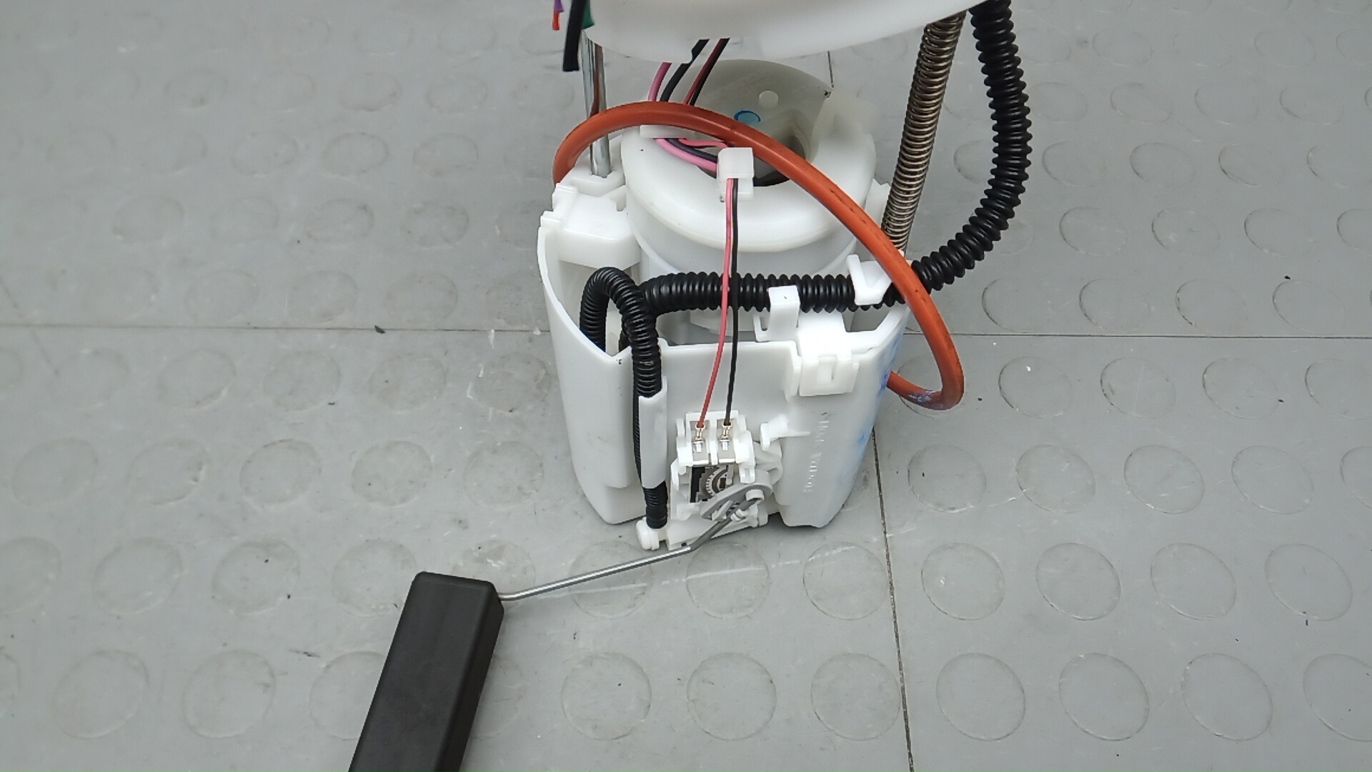 Насос топливный электрический