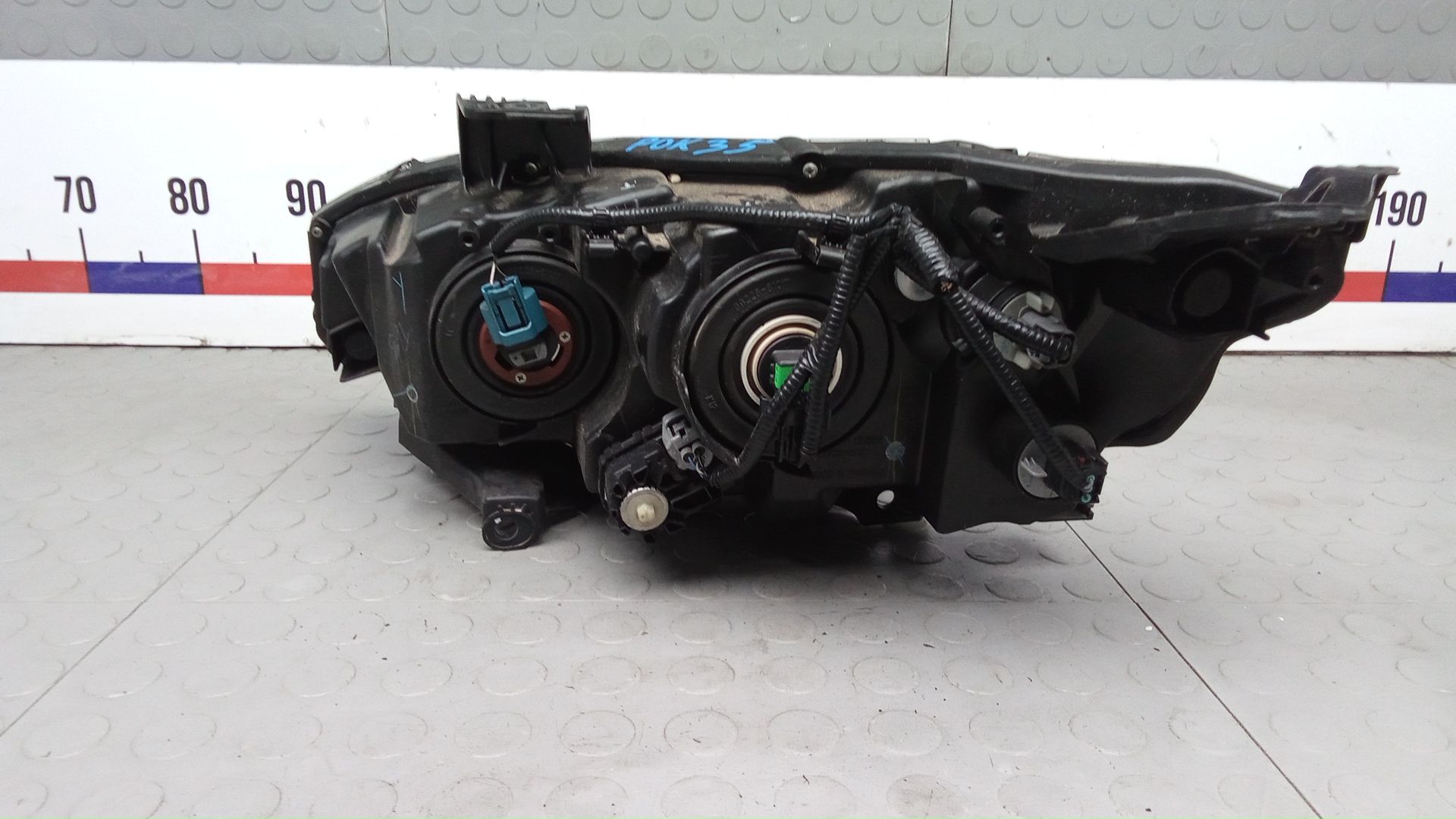 Фара правая