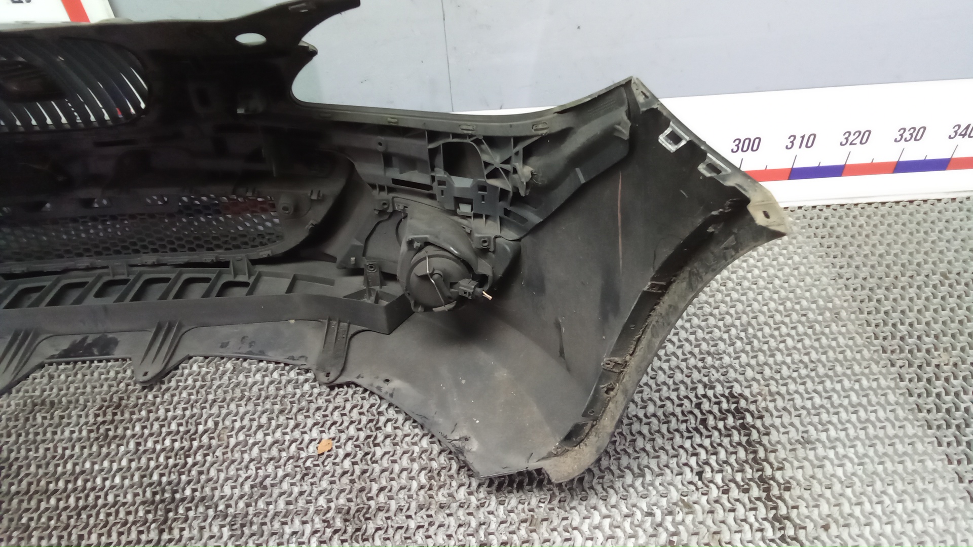 Бампер передний