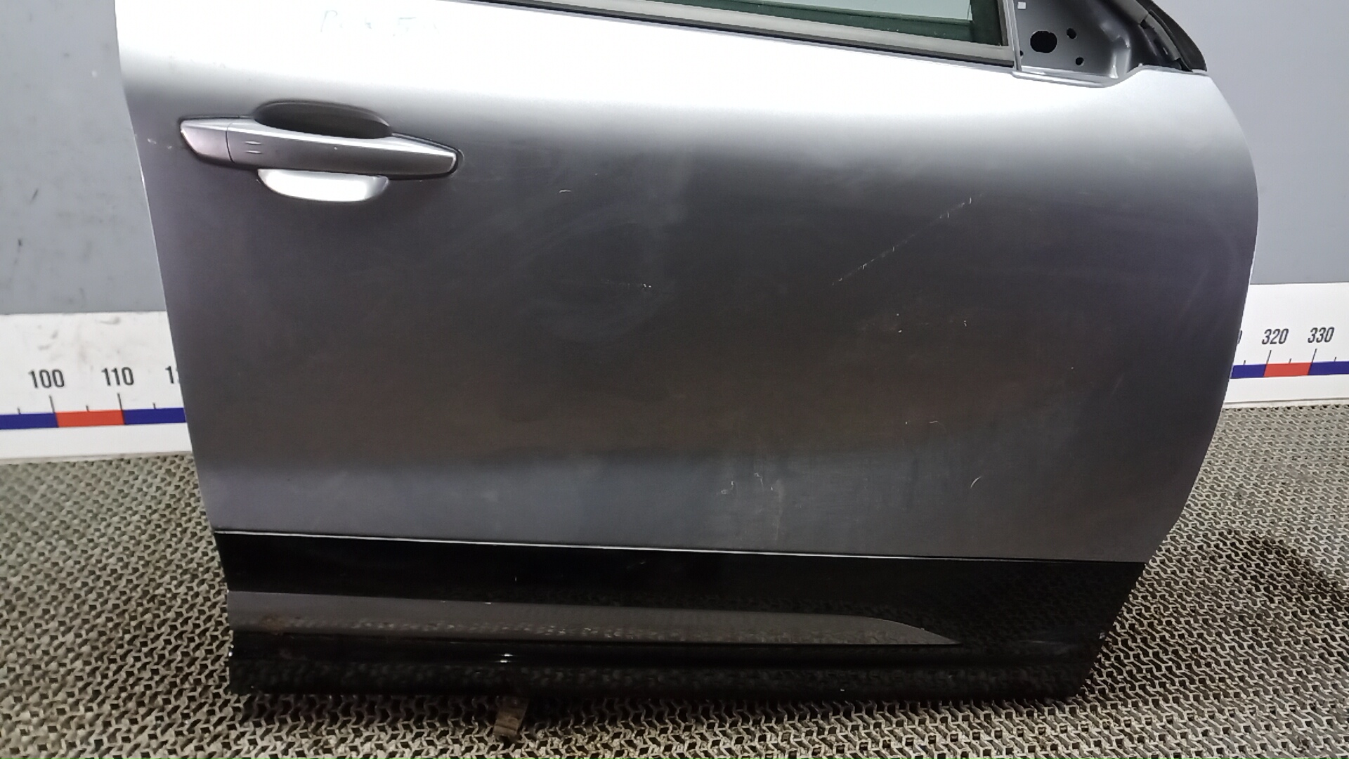 Дверь передняя правая