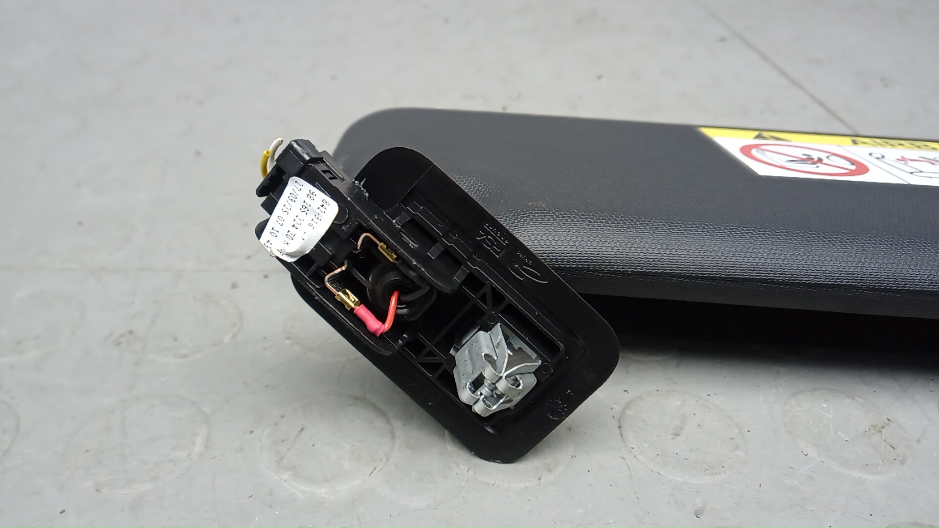 Козырек солнцезащитный