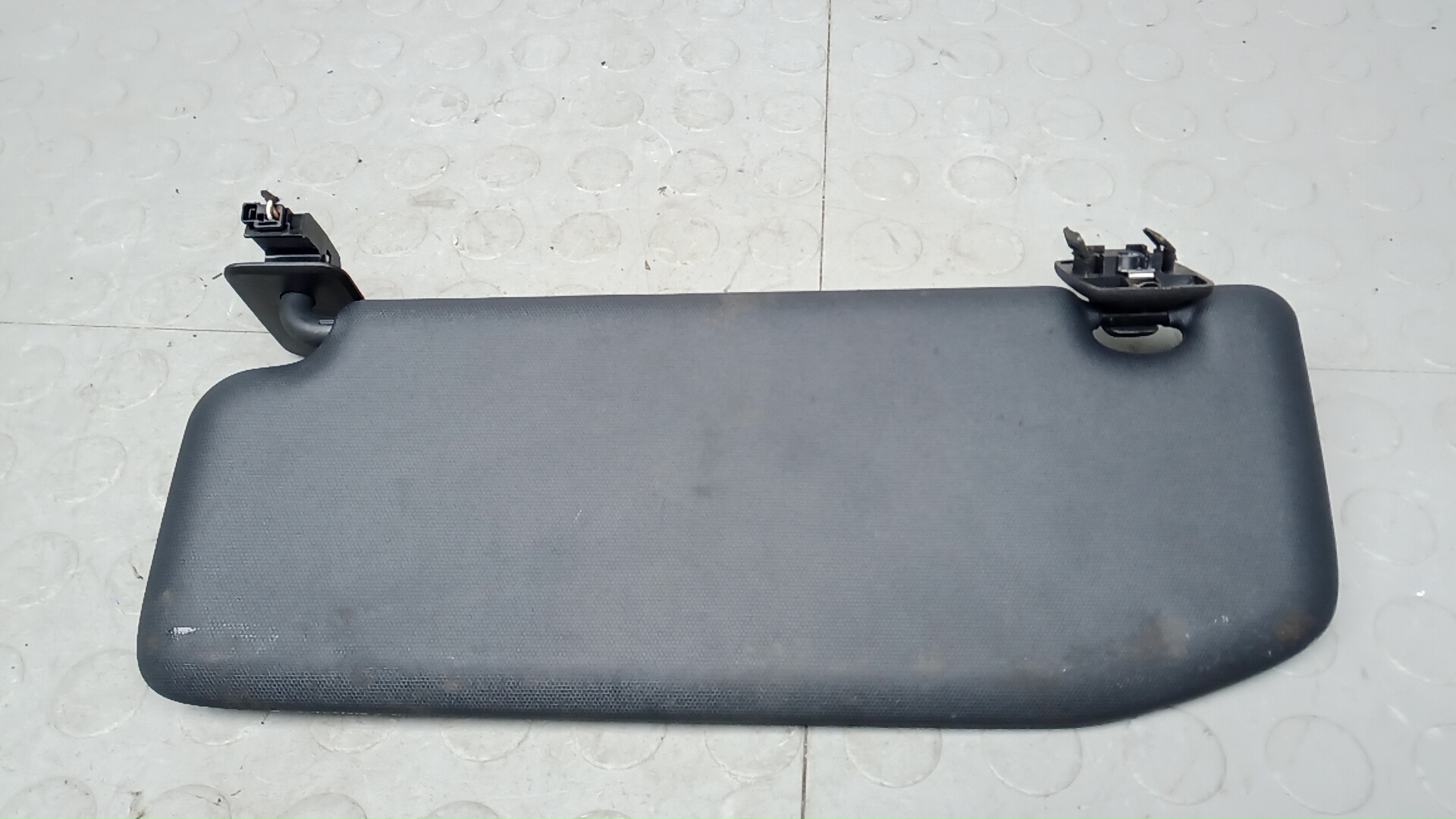 Козырек солнцезащитный