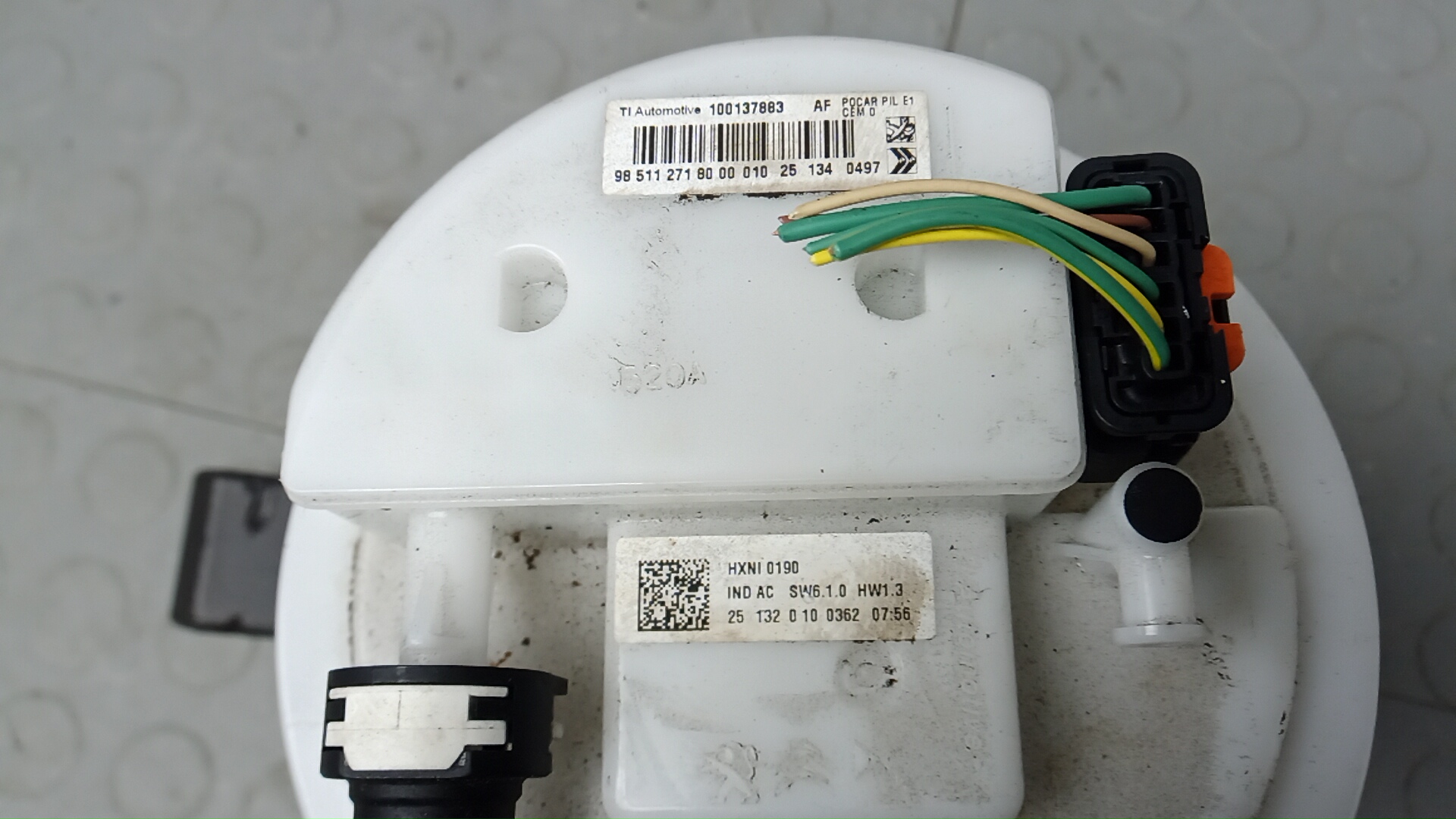 Насос топливный электрический