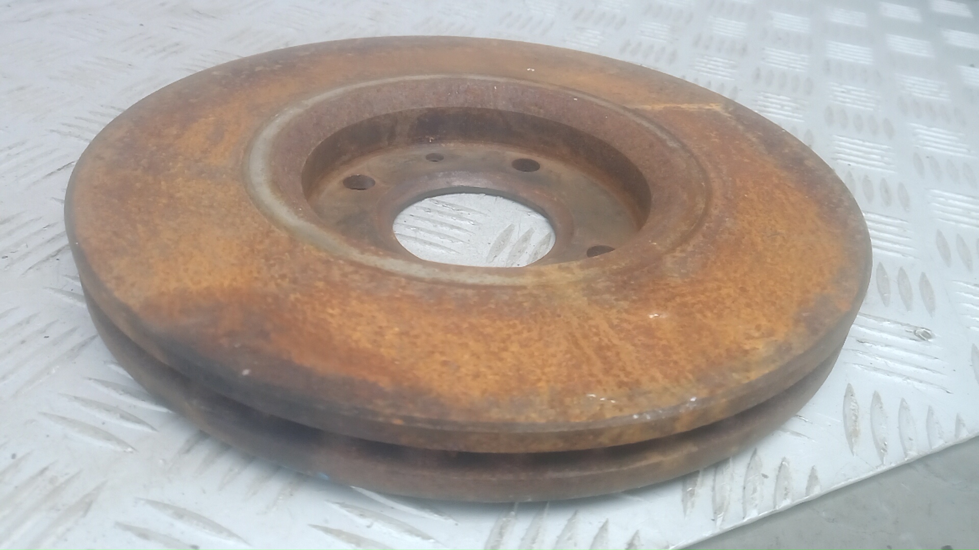 Диск тормозной передний вентилируемый