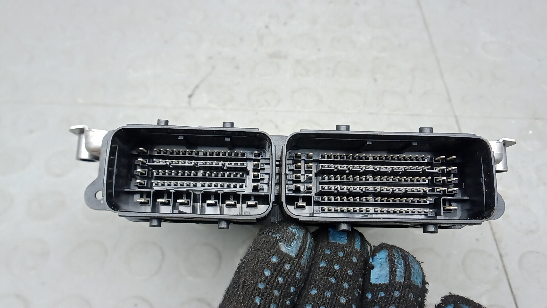 Блок управления двигателем